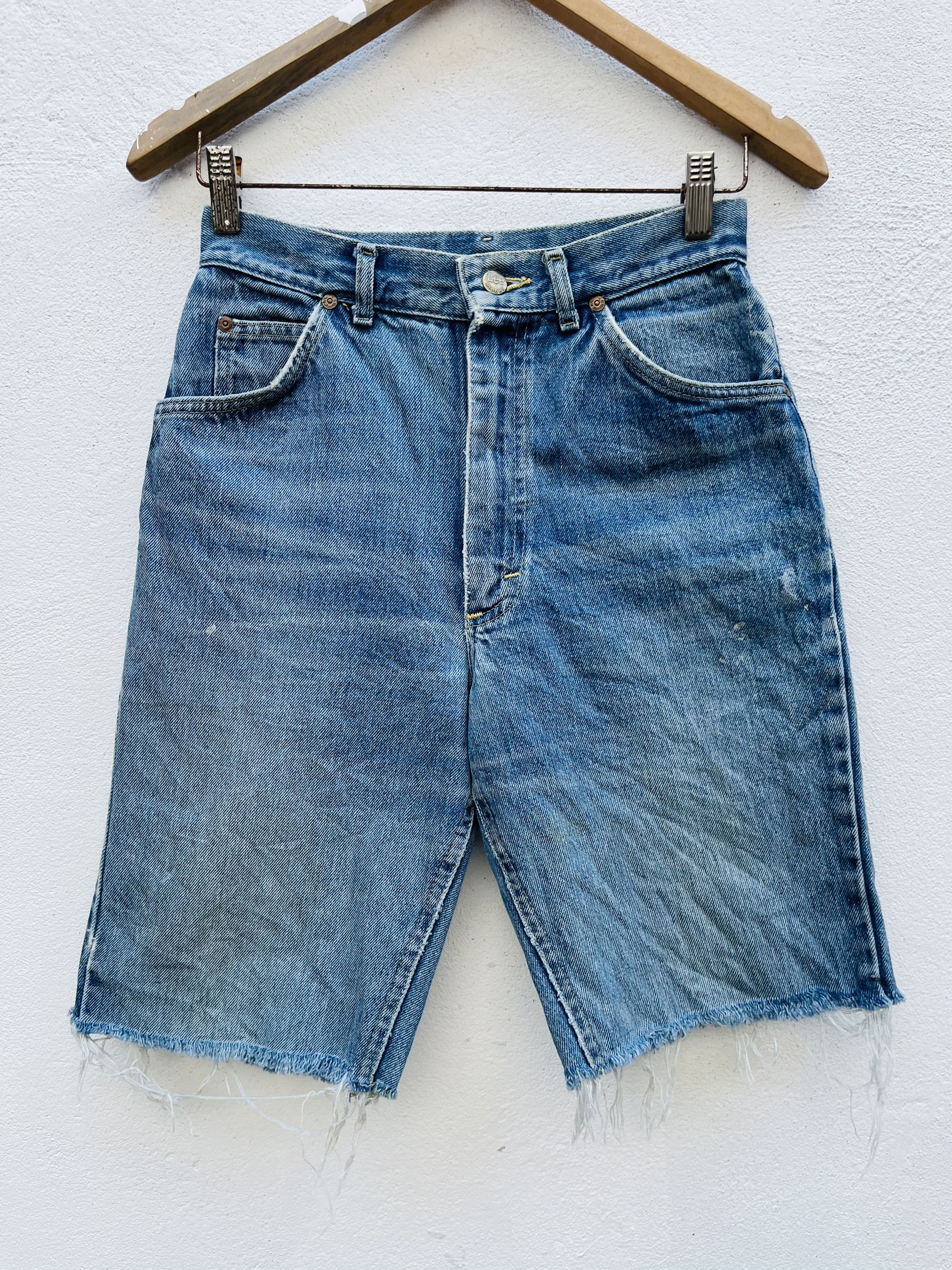 image of 80's Lee Short Streetwear Fashion Style in Dark Blue, Men's (Size 26)