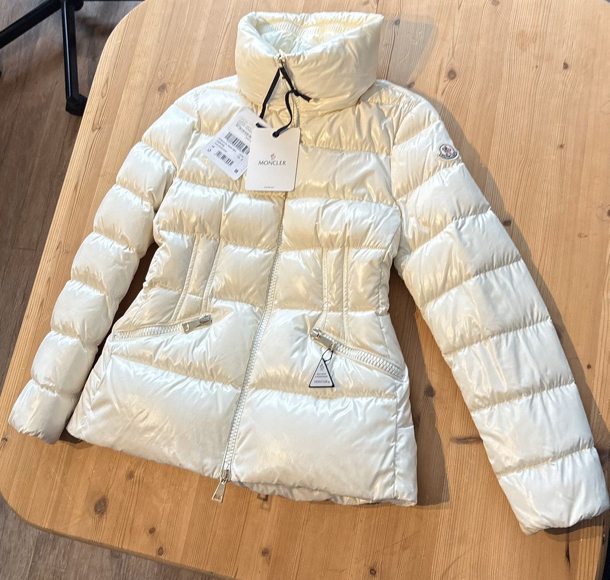 Moncler Moncler Daphne Jacket Size M / US 6-8 / IT 42-44 - 2 Thumbnail
