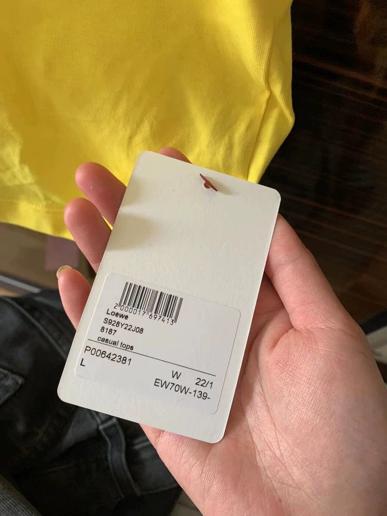 Loewe loewe yellow short sleeves 2504-Nextarrow Size US L / EU 52-54 / 3 - 3 Thumbnail