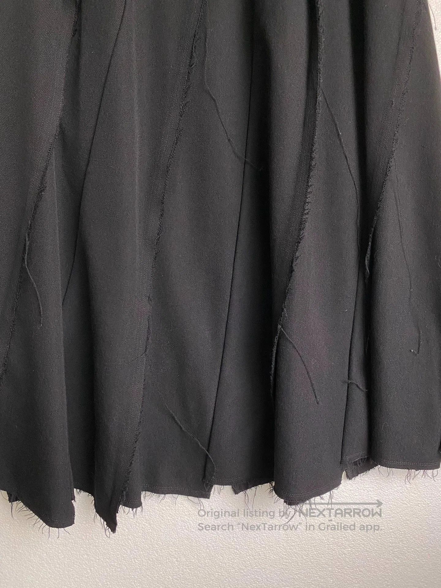 Comme des Garcons COMME des GARCONS Wool Midi Skirt Vintage. Size 26" / US 2 / IT 38 - 7 Thumbnail