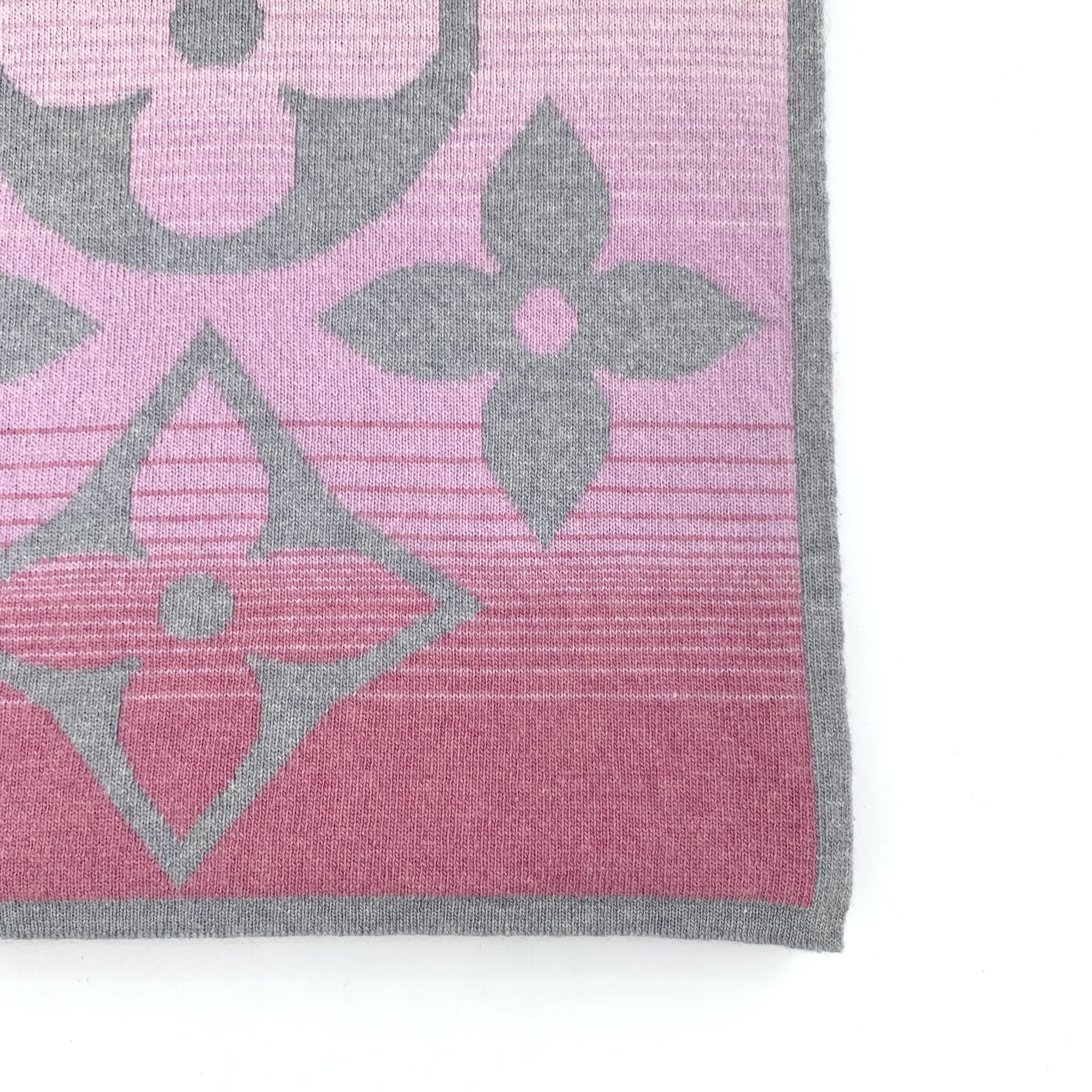 Louis Vuitton Louis Vuitton Gradient Wool-Cashmere Scarf Pink (35×200 cm) Size ONE SIZE - 7 Thumbnail