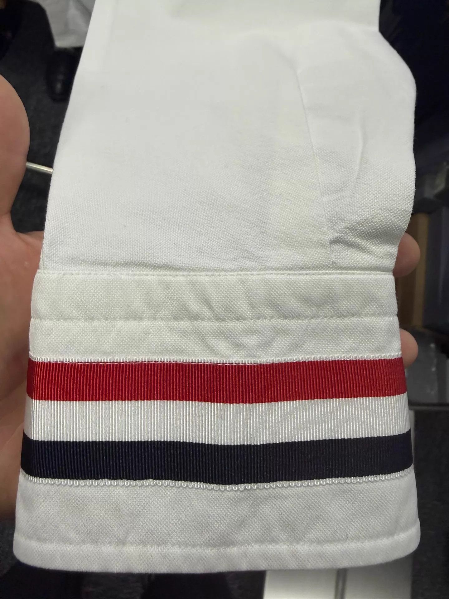 Thom Browne Thom Browne White Oxford Cuff TriColor Tab Shirt Size0 Size US XS / EU 42 / 0 - 5 Thumbnail