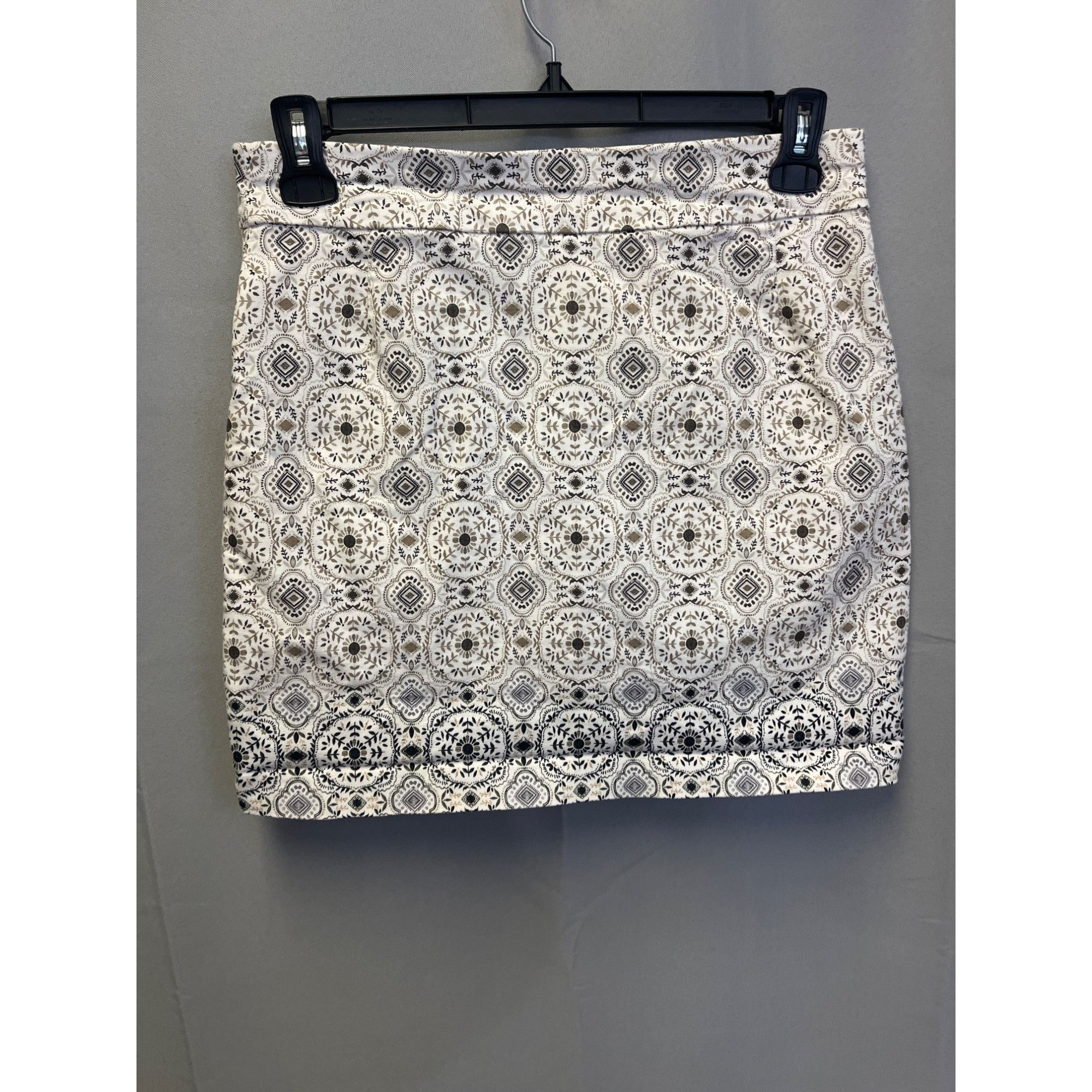 Croft & Barrow Croft and Barrow womens skort size 6 SKU 6999 Size 28" / US 6 / IT 42 - 2 Thumbnail
