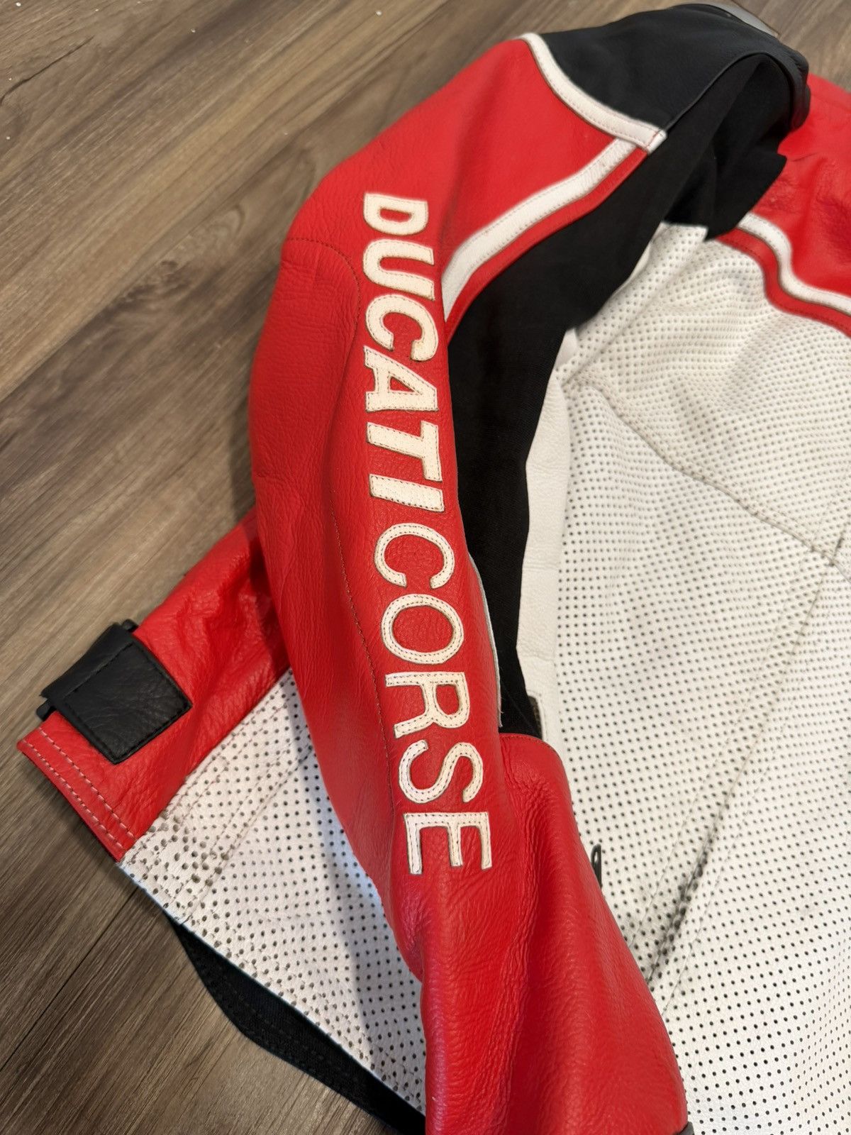 Ducati Ducati Corse Leather Motorcycle Jacket Size US M / EU 48-50 / 2 - 4 Thumbnail