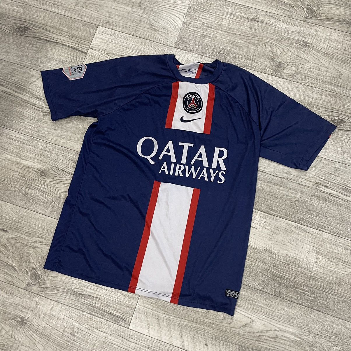 Other Nike QATAR Paris Saint Germain shirt tee jersey 7 MBAPPE Size US L / EU 52-54 / 3 - 1 Thumbnail