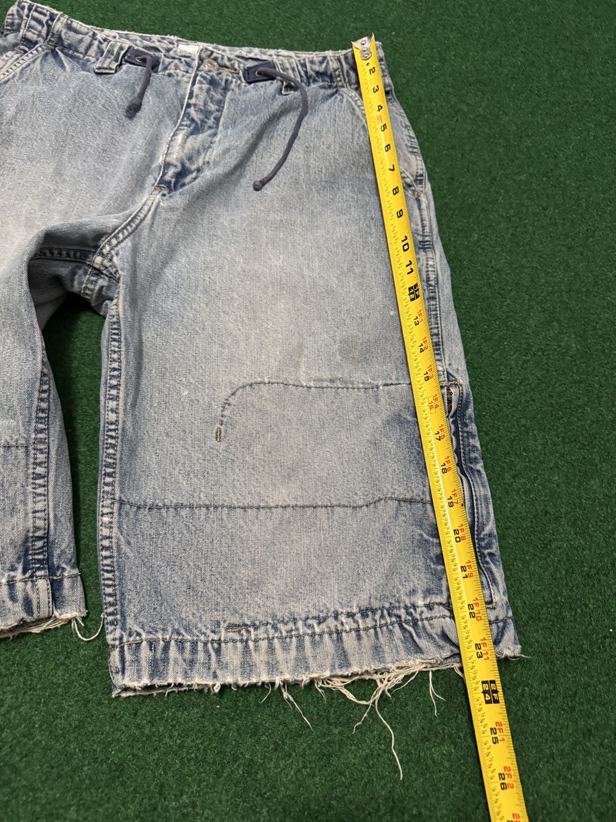 Levi's Y2K Distressed Baggy Cargo Jorts Skater Grunge Denim Shorts Size US 32 / EU 48 - 7 Thumbnail