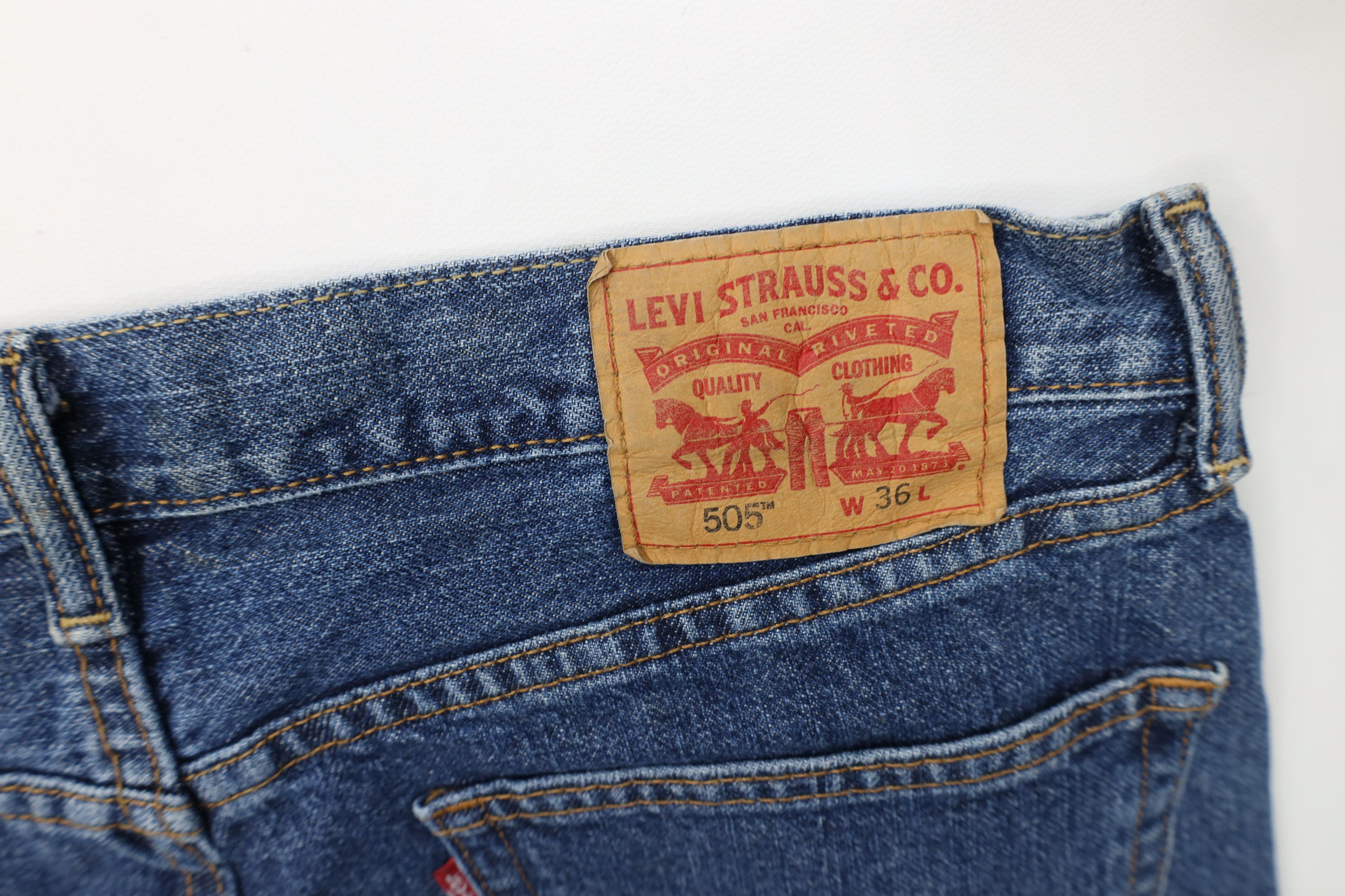 Levi's Vintage Y2K Levis 505 Regular Fit Denim Jean Shorts Jorts Size US 36 / EU 52 - 14 Thumbnail