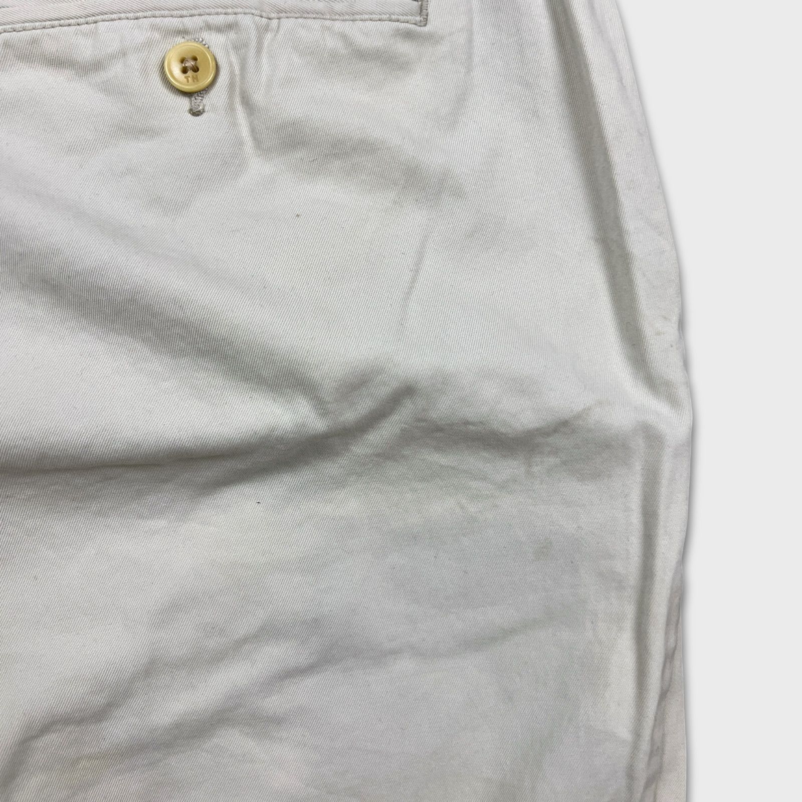 Tommy Hilfiger × Vintage Tommy Hilfiger Shorts Size 34 Classic Fit Casual Chino Pants Size US 34 / EU 50 - 8 Thumbnail