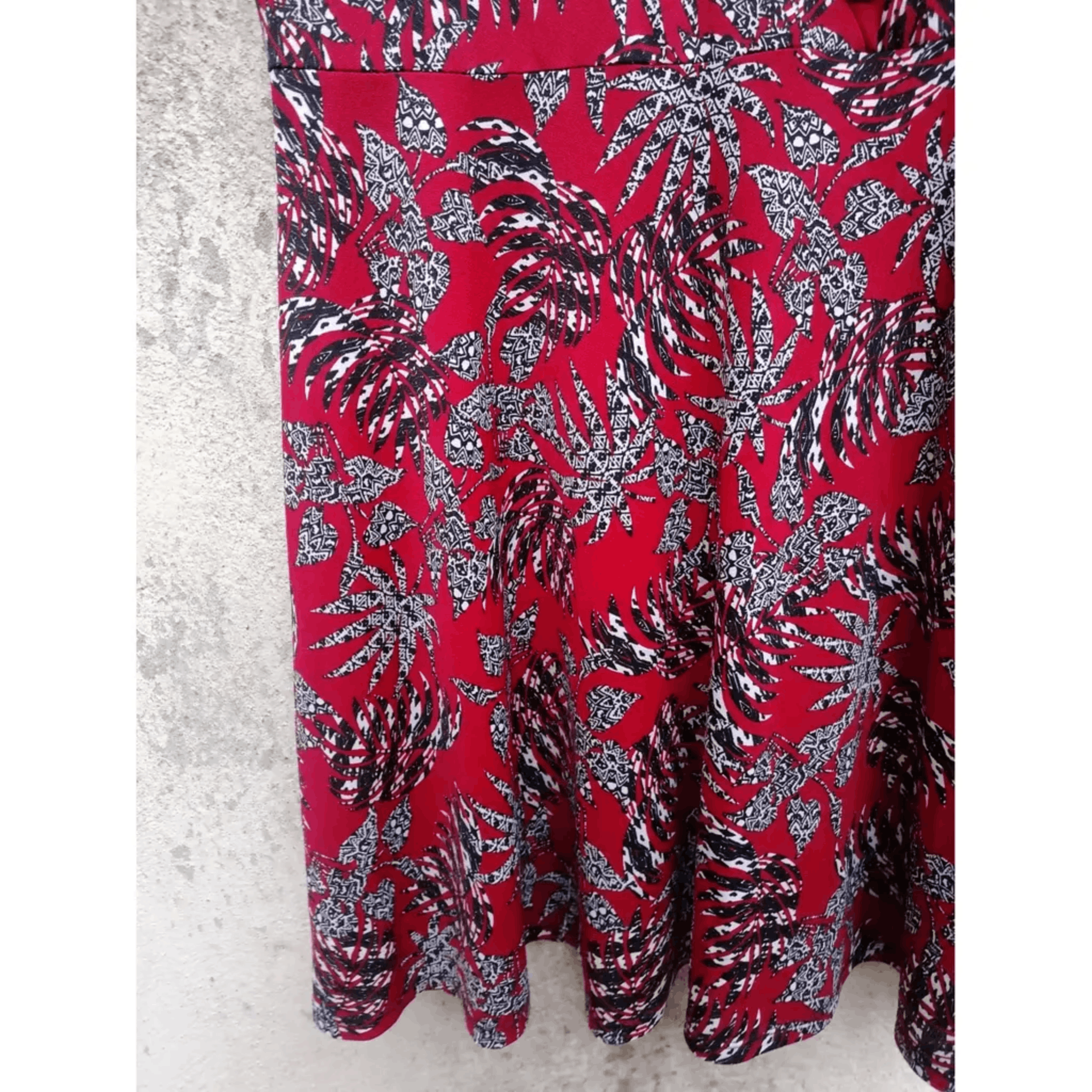 Other Red Floral Print Button Dress (M) Size M / US 6-8 / IT 42-44 - 8 Thumbnail