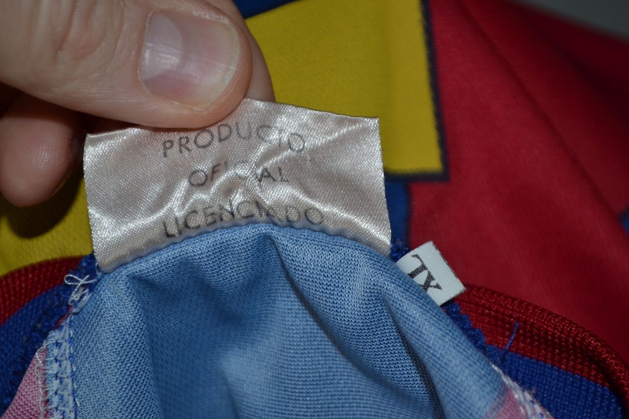 Vintage Vintage Official FC Barcelona Football Jersey #7 Saviola XL Size US XL / EU 56 / 4 - 8 Thumbnail