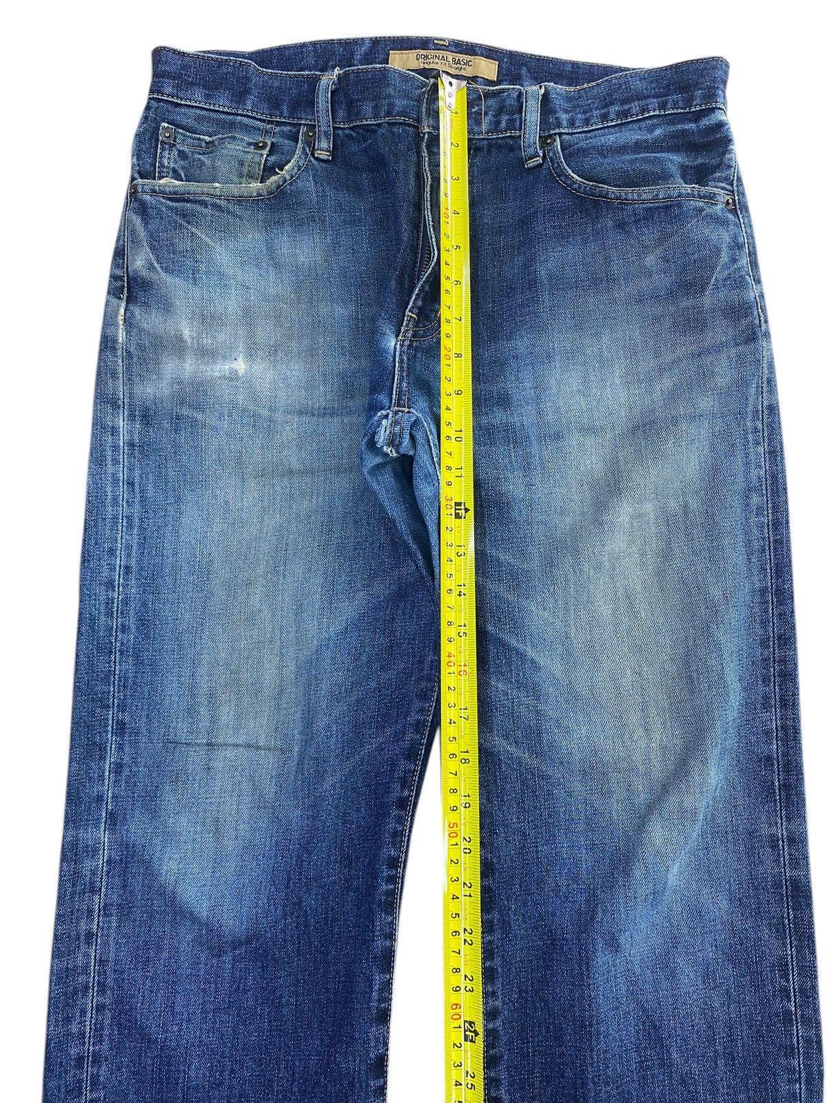Uniqlo Uniqlo Blue Faded Wash Style Loose Jeans Size US 32 / EU 48 - 6 Thumbnail