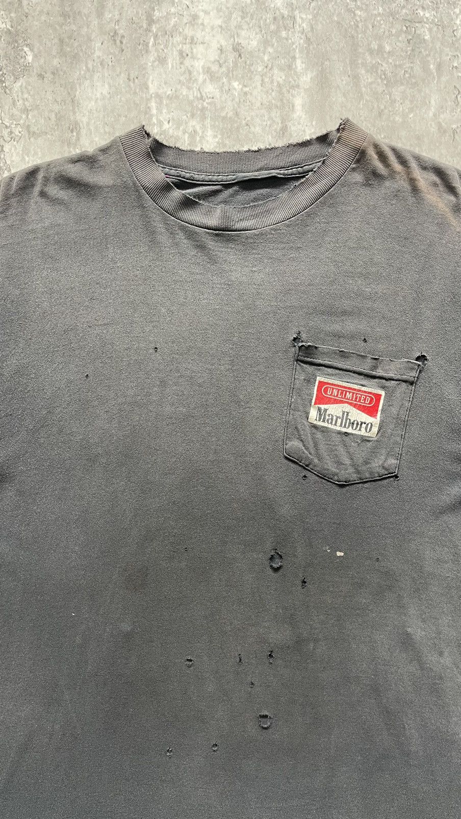 Band Tees × Vintage VINTAGE 1990S FADED MARLBORO POCKET TEE Size US XL / EU 56 / 4 - 2 Thumbnail
