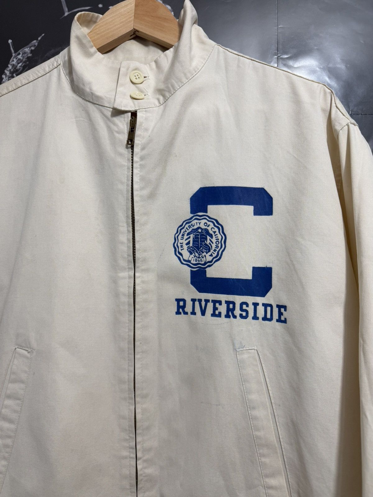 Other THE UNIVERSITY OF CALIFORNIA RIVERSIDE 1960’s Size US L / EU 52-54 / 3 - 3 Thumbnail
