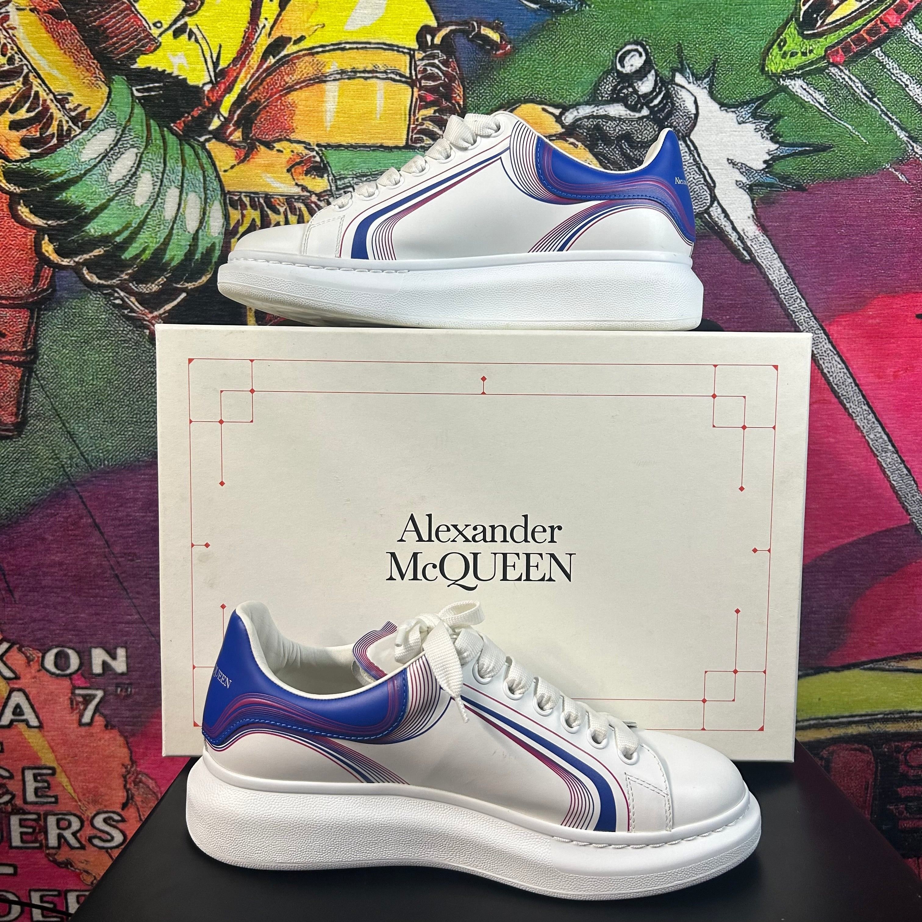 Alexander McQueen Alexander McQueen Oversized Sneakers White Galactic Blue Size US 8 / EU 41 - 2 Thumbnail