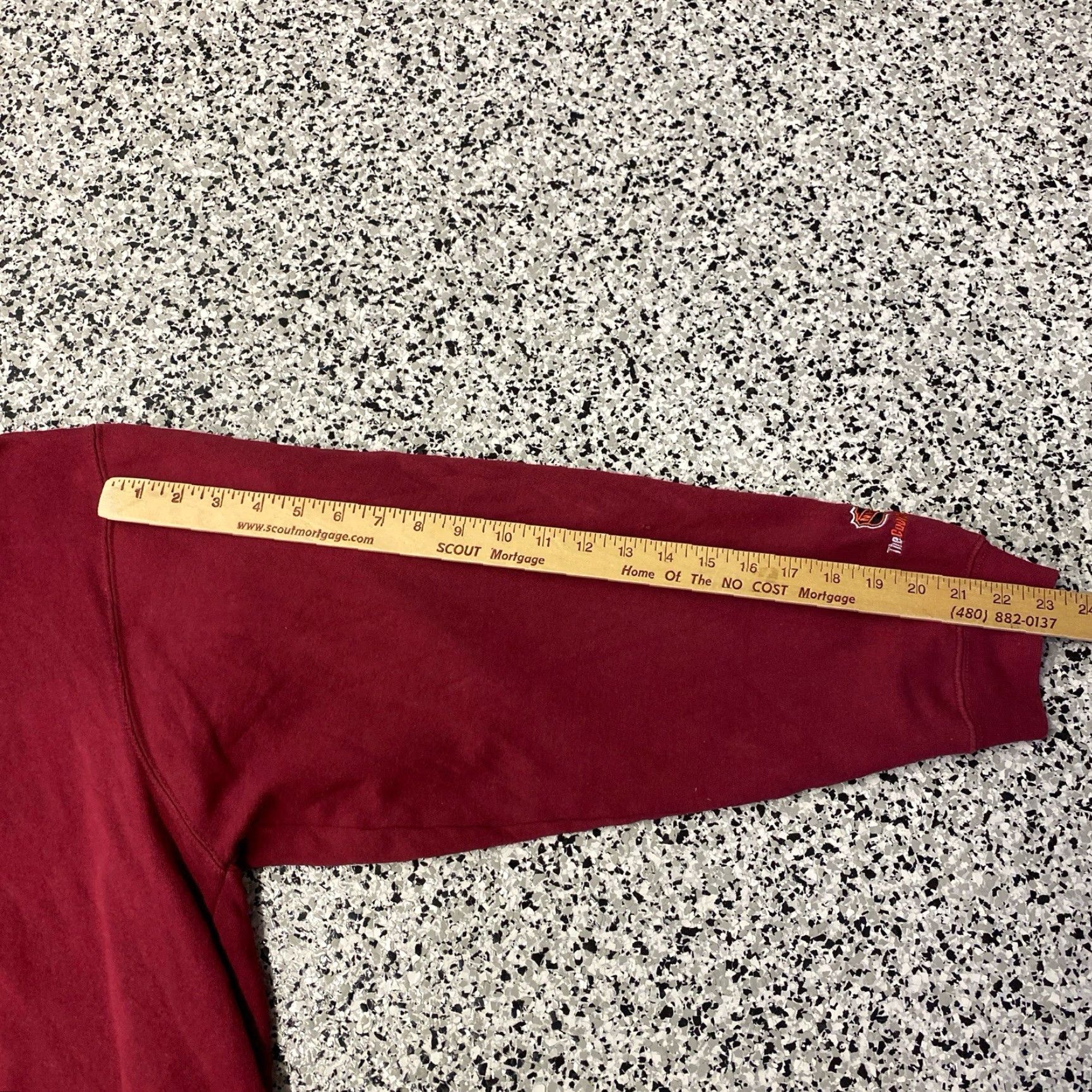 NHL VINTAGE Phoenix Coyotes Red THE COOLEST GAME Embroidered Sweatshirt 2XL 90s Pullover Mens Embroidered SZ 2XL Size US XXL / EU 58 / 5 - 5 Thumbnail