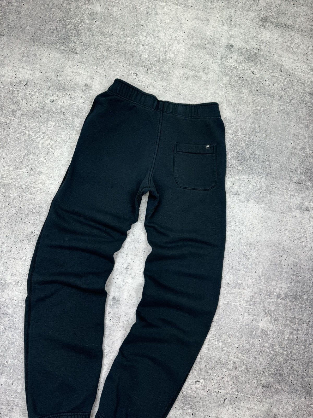 Nike Vintage Nike Swoosh Logo Dark Blue Sweatpants Track Pants S Size US 30 / EU 46 - 19 Thumbnail