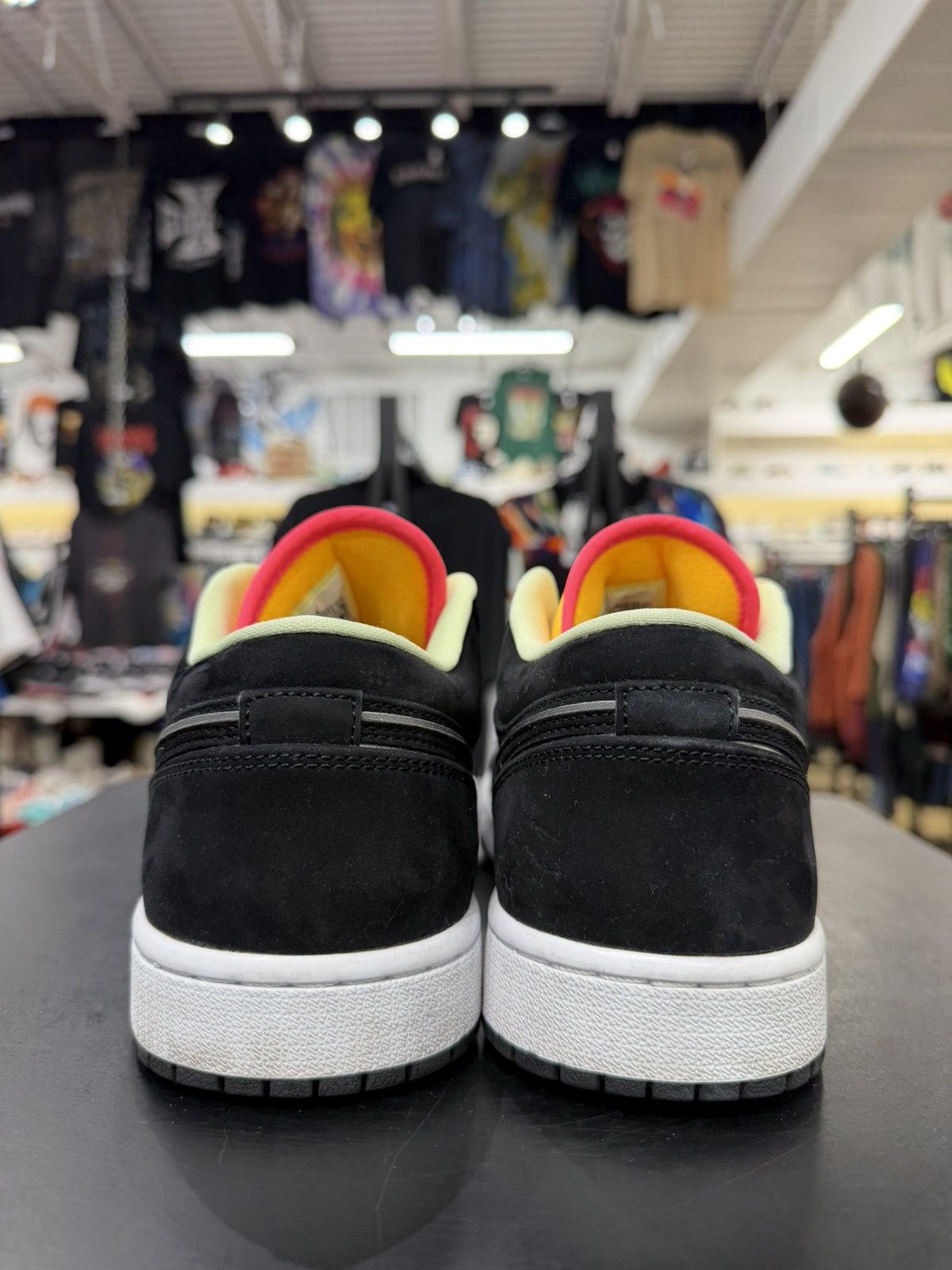 Jordan Brand Jordan 1 Low Black Aurora Green Laser Orange Size 9 (2020) Size US 9 / EU 42 - 5 Thumbnail