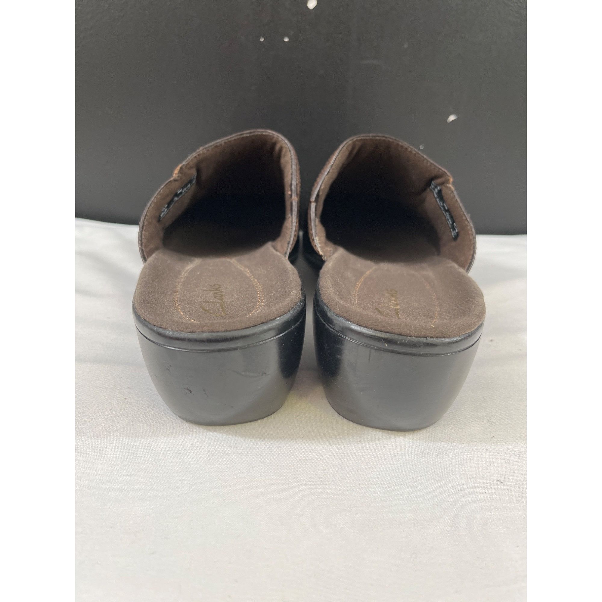 Clarks Clarks Women's Brown Leather Shoes/Heeled Mules Size 9M SKU Size US 9 / IT 39 - 2 Thumbnail