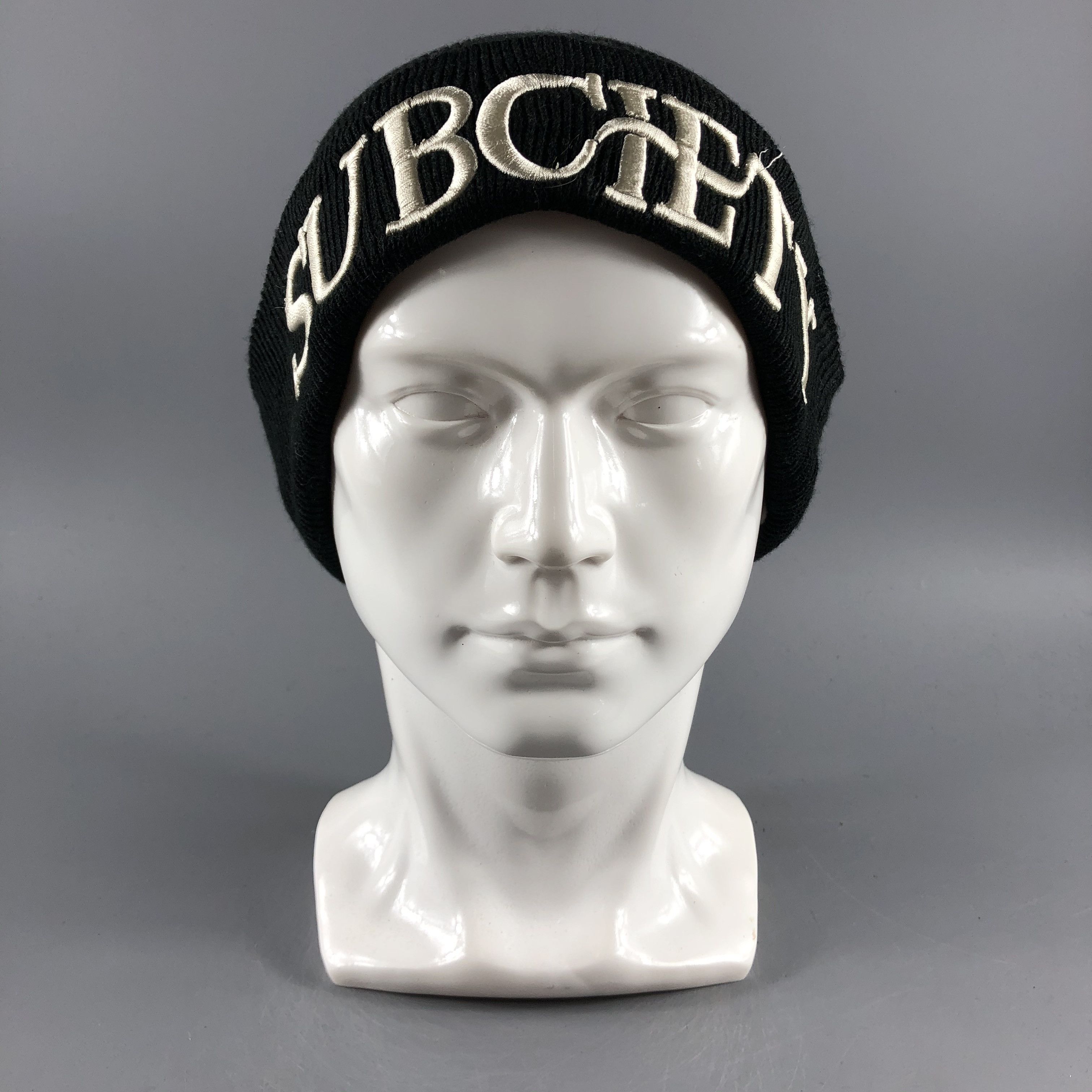 image of Vintage Subciety Hats Embroidered Beanie Snow Hat Snow Cap B467, Men's