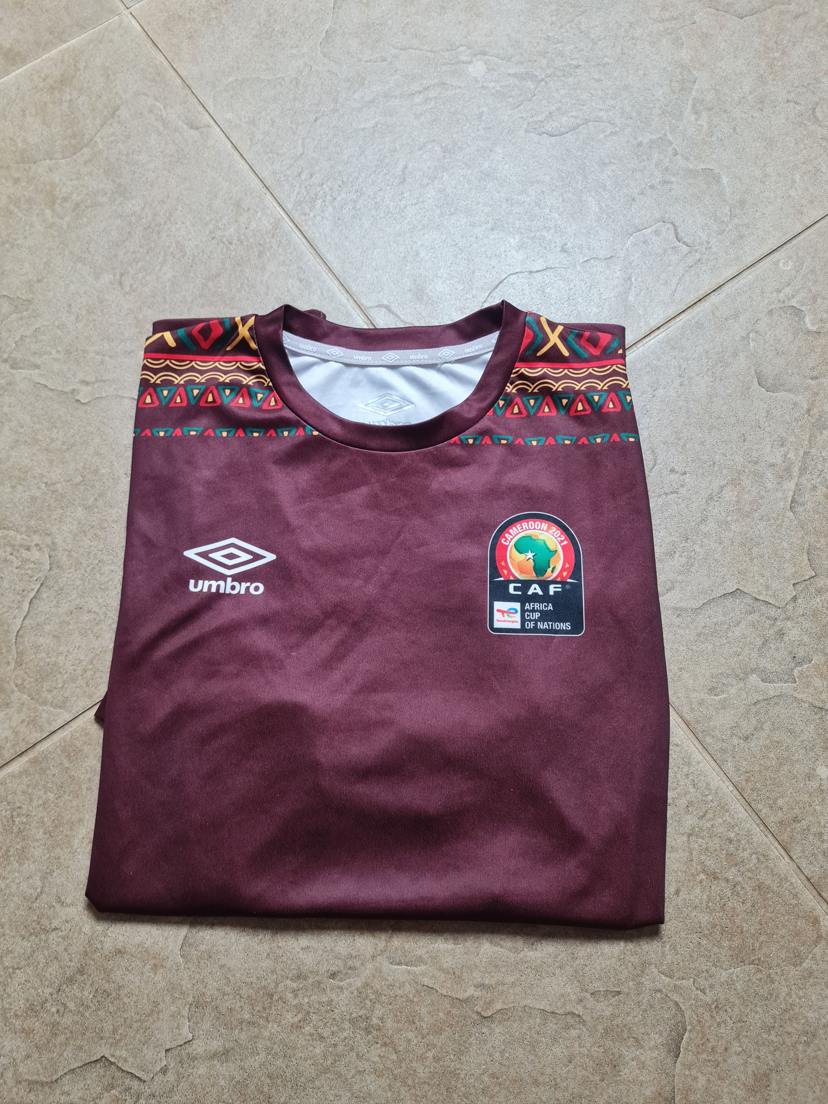 Umbro SOCCER CAMEROON 21 AFRICA CUP OF NATIONS UMBRO FOTBALL Size US L / EU 52-54 / 3 - 14 Thumbnail
