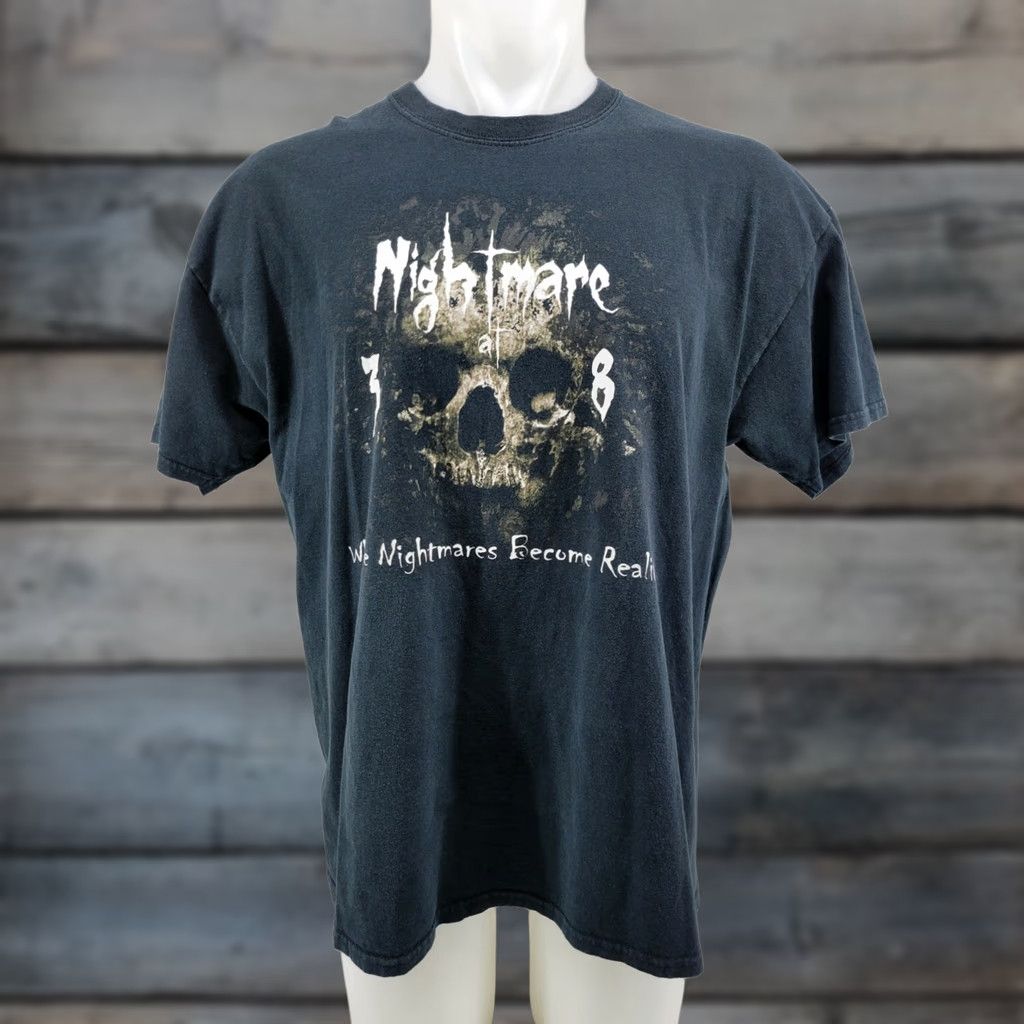 Gildan Gildan Distressed Nightmare at 3008 Haunted House Alabama Shirt Black XL Men T-Shirt Crew Neck Short Sleeve Halloween 90s Boys Mens Size US XL / EU 56 / 4 - 1 Thumbnail