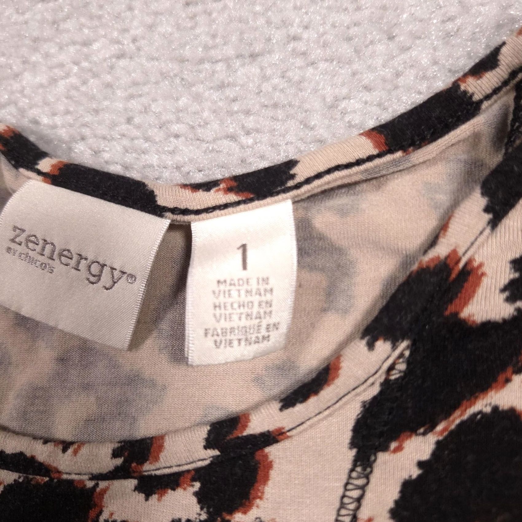 Vintage Chico's Zenergy Shirt Womens 1 Brown Leopard Print 3/4 Sleeve Stretch Tunic Top Size XS / US 0-2 / IT 36-38 - 6 Thumbnail