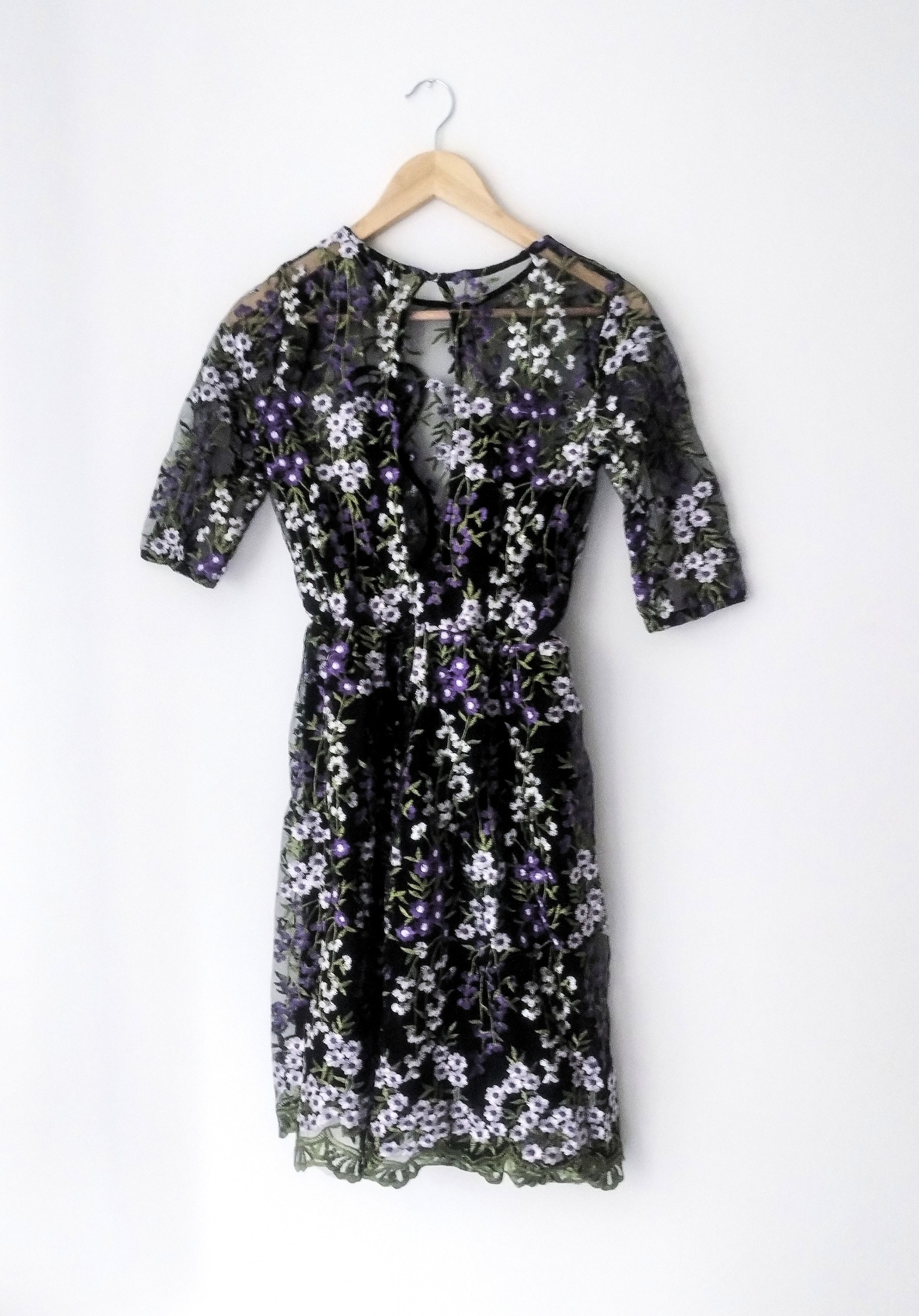 Other Club L laced Floral Knee - Length Dress, Size 8 US Size M / US 6-8 / IT 42-44 - 2 Thumbnail