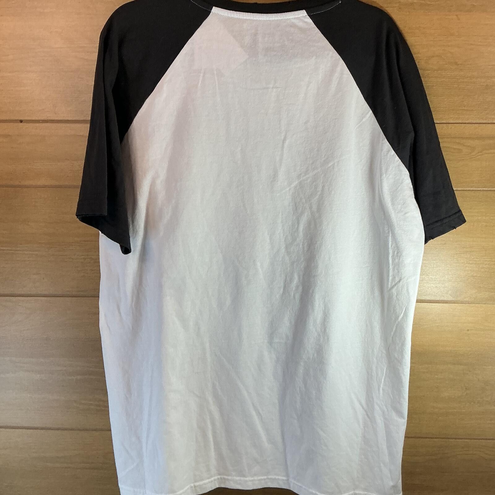 Other Stranger Things Hellfire Club Raglan Tee Large NWT Graphic Size US L / EU 52-54 / 3 - 2 Thumbnail