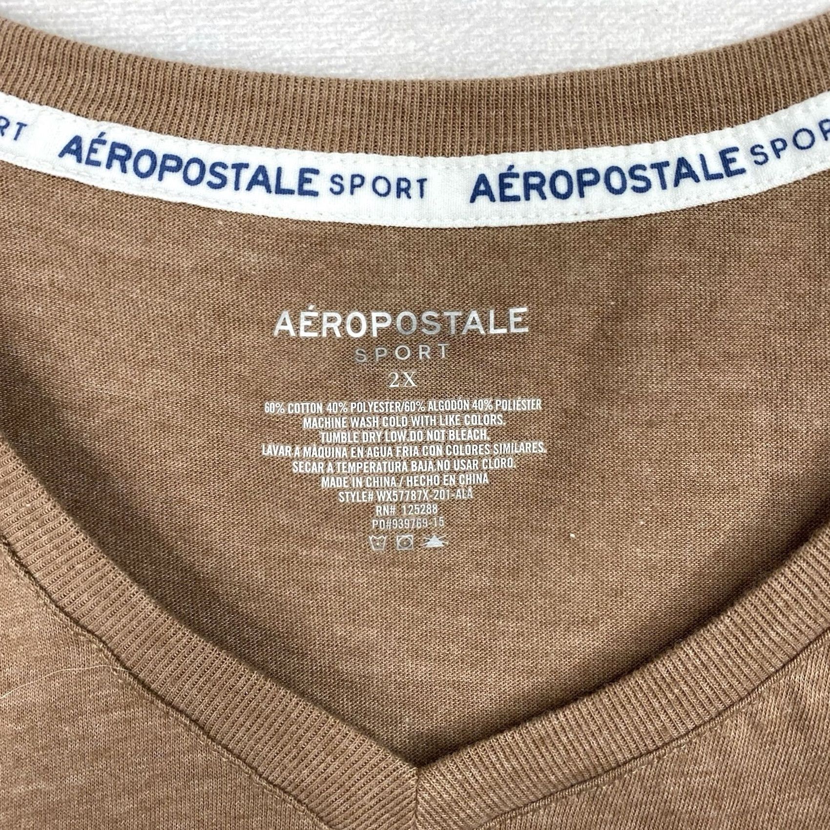 Vintage Aéropostale A87 T-Shirt Women's 2X Brown V-Neck Pullover Short Sleeve Activewear Casual Sportswear Sweatshirt Style Size XXL / US 16-18 / IT 52-54 - 3 Thumbnail