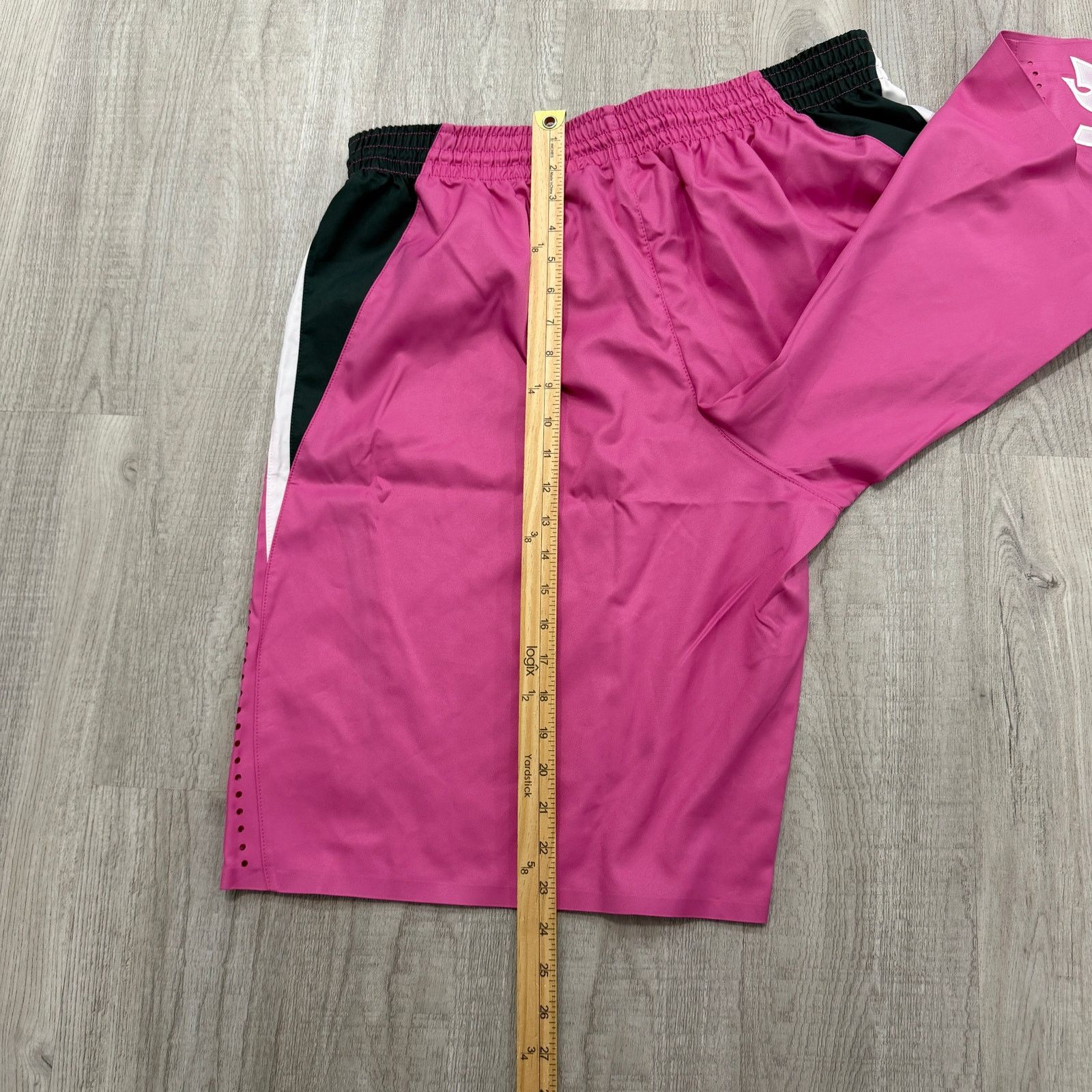 Nike Nike Michigan State Spartans Breast Cancer Awareness Shorts Size US 38 / EU 54 - 13 Thumbnail
