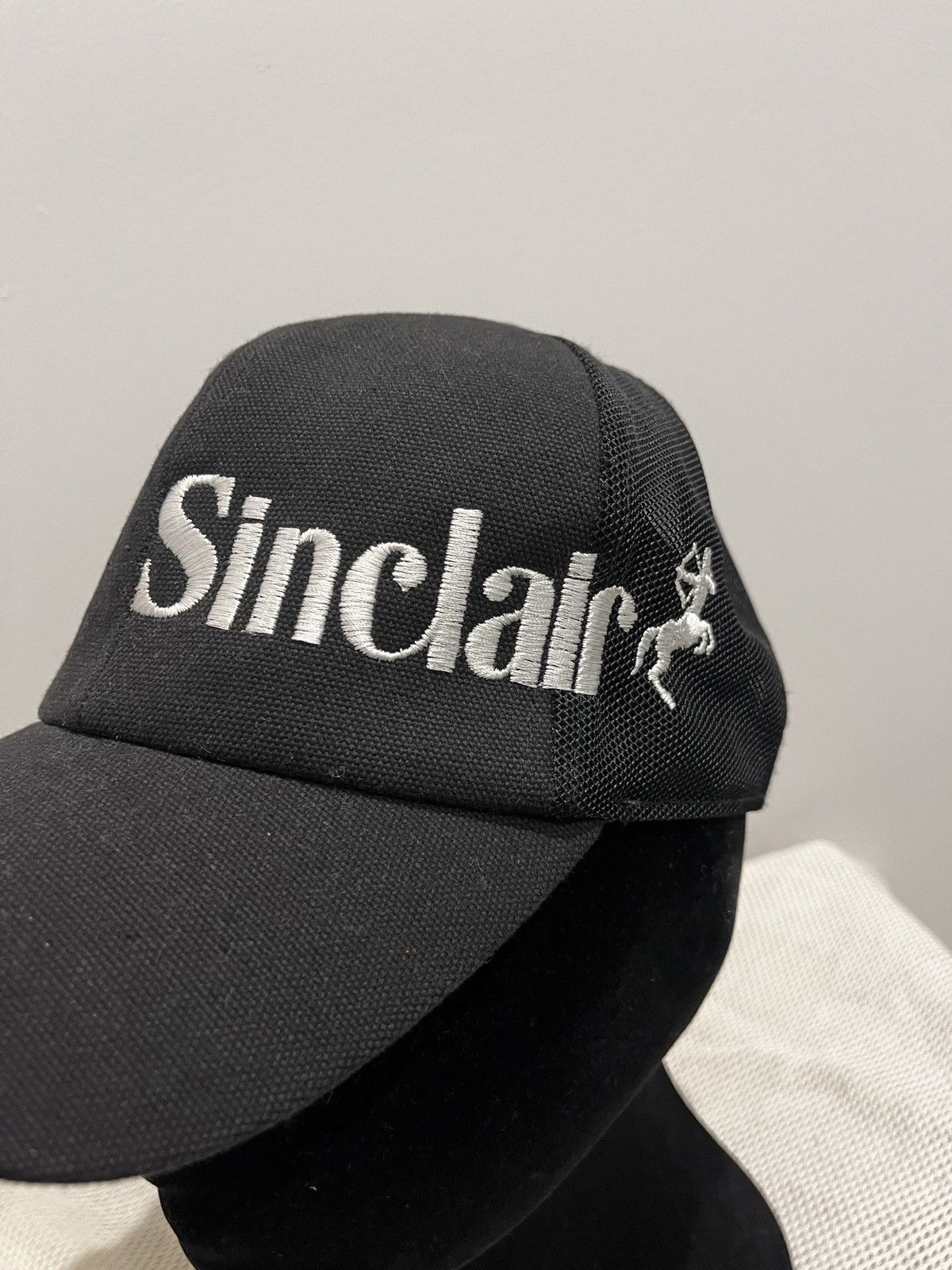 Sinclair Global Sinclair Global Embroidered Mesh Hat (unisex) Size ONE SIZE - 4 Thumbnail