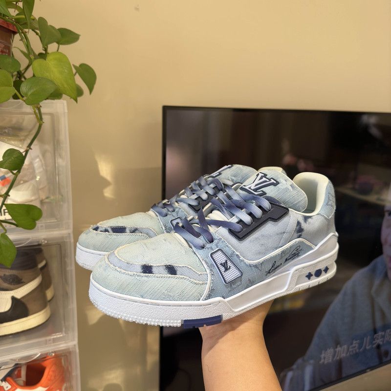 Louis Vuitton Louis Vuitton Denim-Style Trainer Sneakers for Men -2508 Size US 9.5 / EU 42-43 - 9 Thumbnail