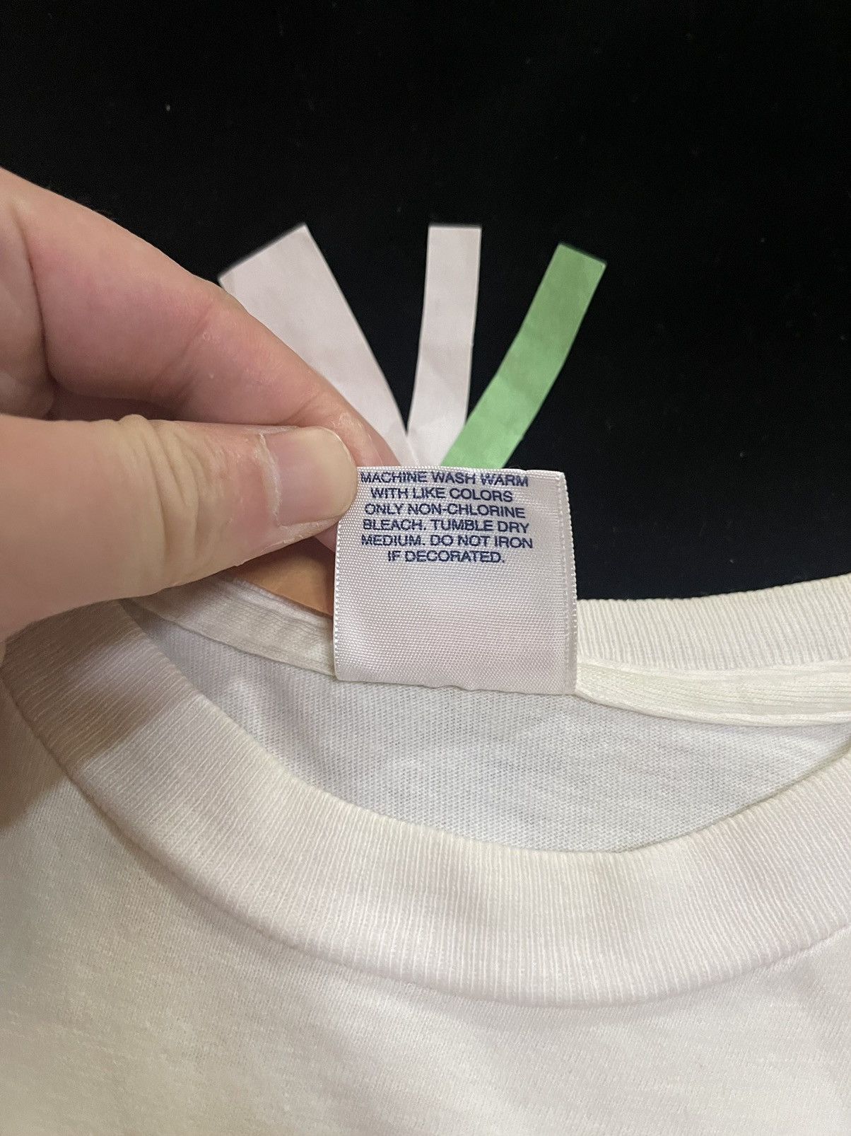 Supreme Supreme 2011 kaws chalk box logo tee Size US L / EU 52-54 / 3 - 5 Thumbnail