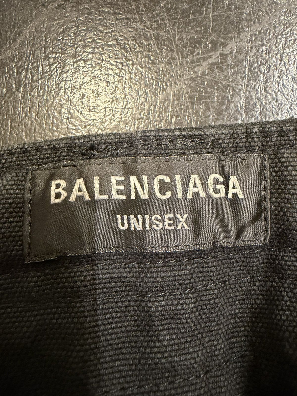 Balenciaga Balenciaga Pierced Cargo Raver Pants Size US 44 / EU 60 - 3 Thumbnail