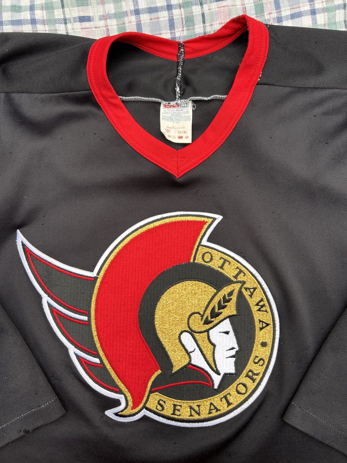 Ccm × NHL × Vintage Vintage CCM Ottawa Senators NHL Jersey Size US XL / EU 56 / 4 - 2 Thumbnail
