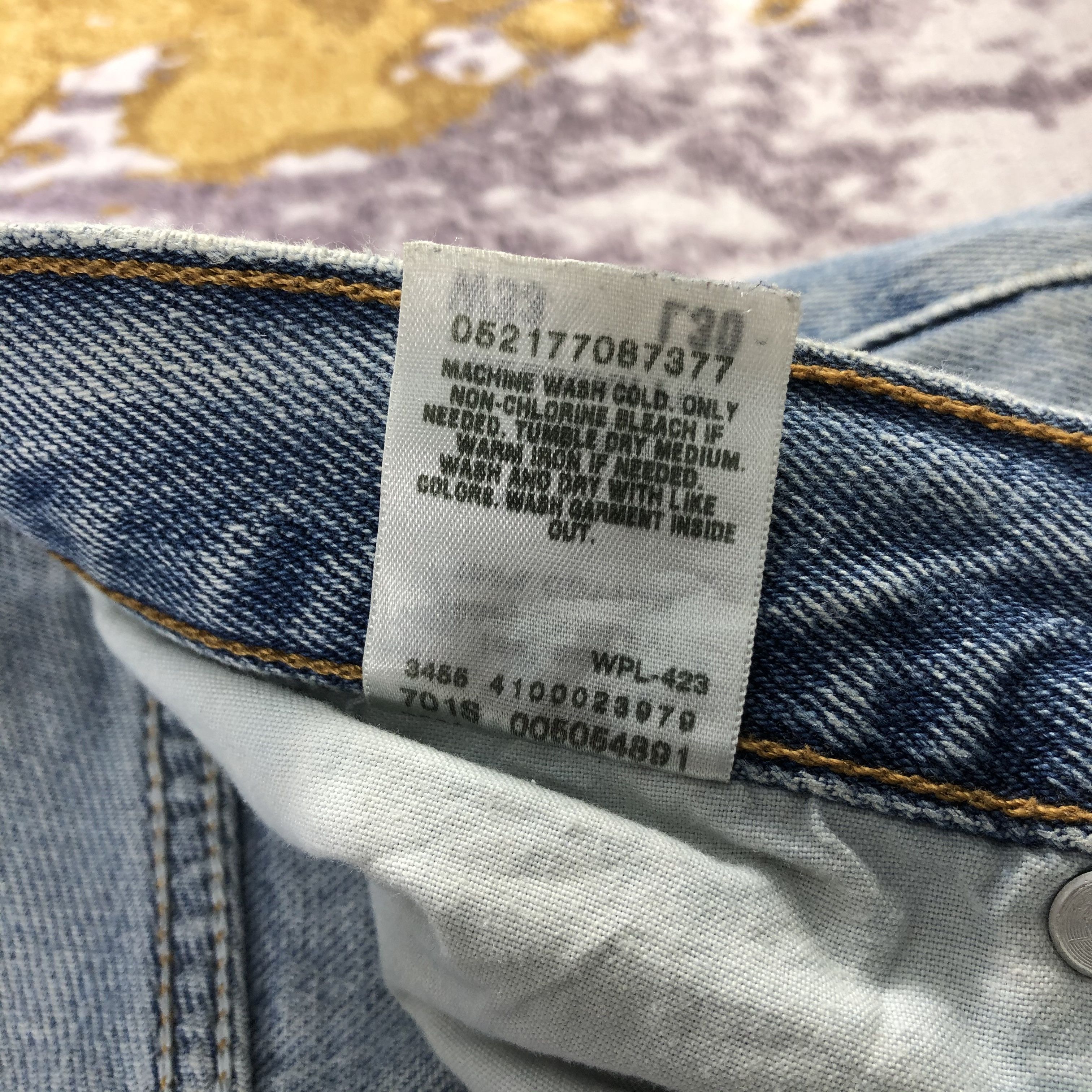 Levi's × Vintage Vintage Light Wash Levis 505 Jeans-JM2469 Size US 34 / EU 50 - 10 Thumbnail