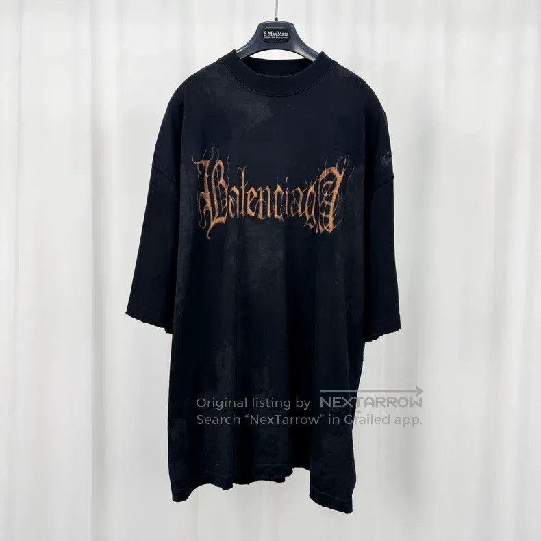 Balenciaga Balenciaga Mud dyed Sanskrit printed short sleeves Size US S / EU 44-46 / 1 - 1 Thumbnail