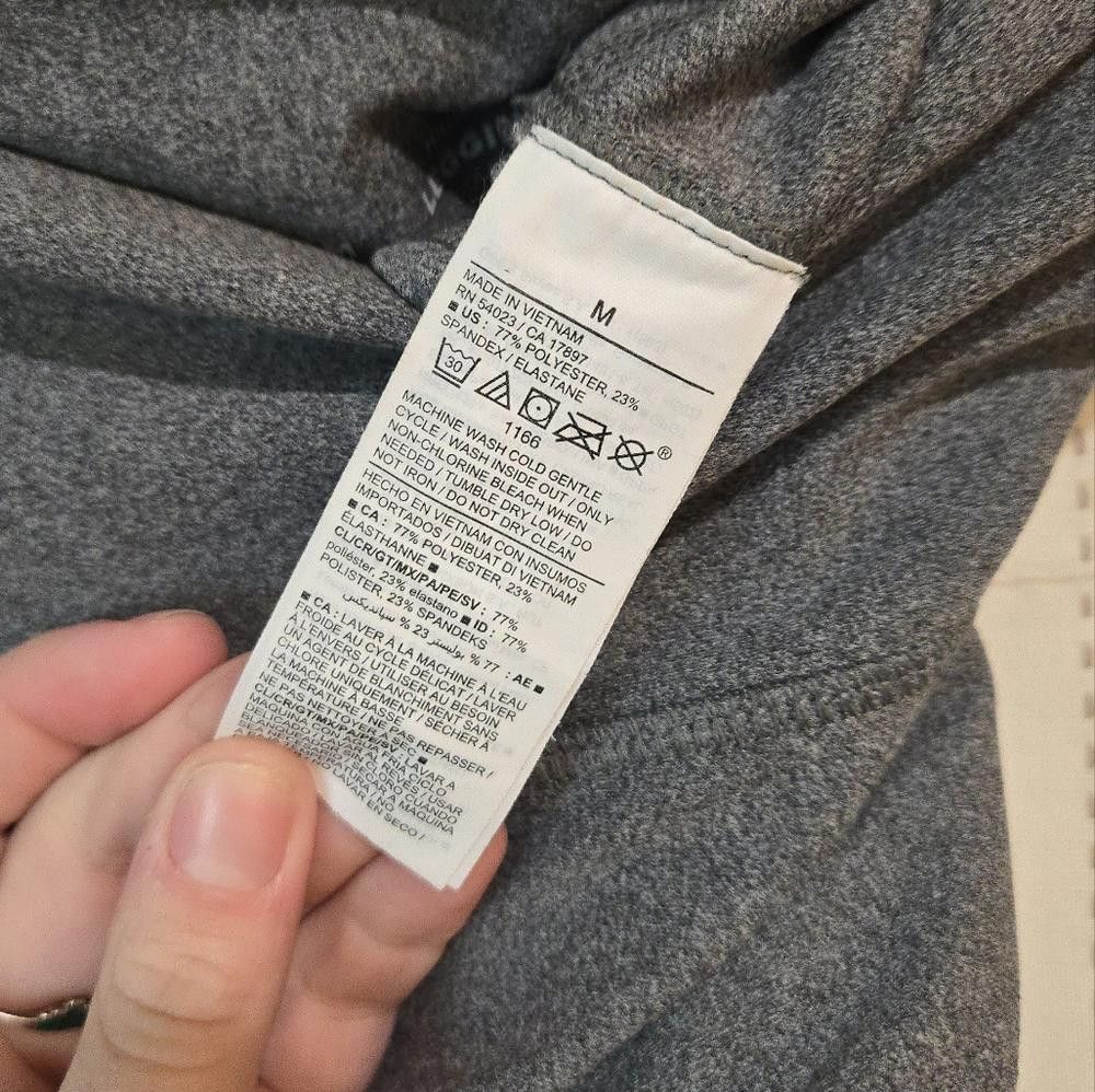 Old Navy Old Navy High Rise Go Dry Active Legging Size 32" / US 10 / IT 46 - 5 Thumbnail