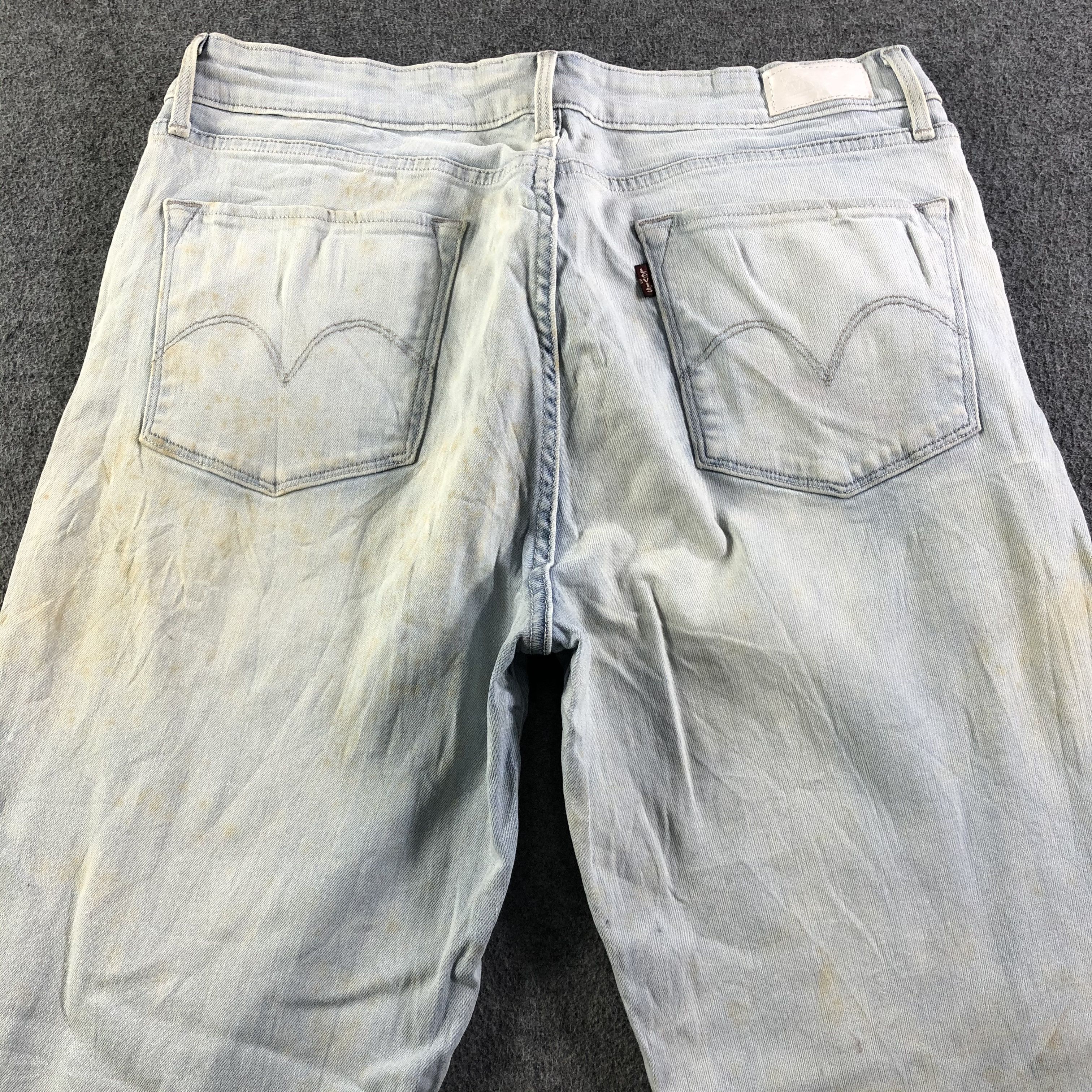 Levi's Vintage Light Wash Levis Jeans-J3204 Size US 33 - 4 Thumbnail