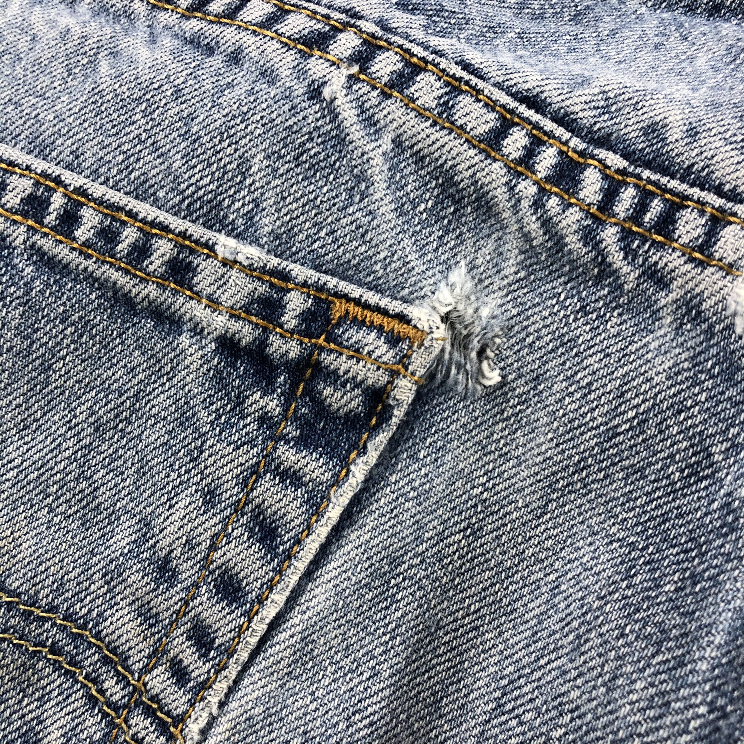 Levi's Vintage Levi's 505 Jeans Distress Regular Fit Denim KJ967 Size US 34 / EU 50 - 8 Thumbnail