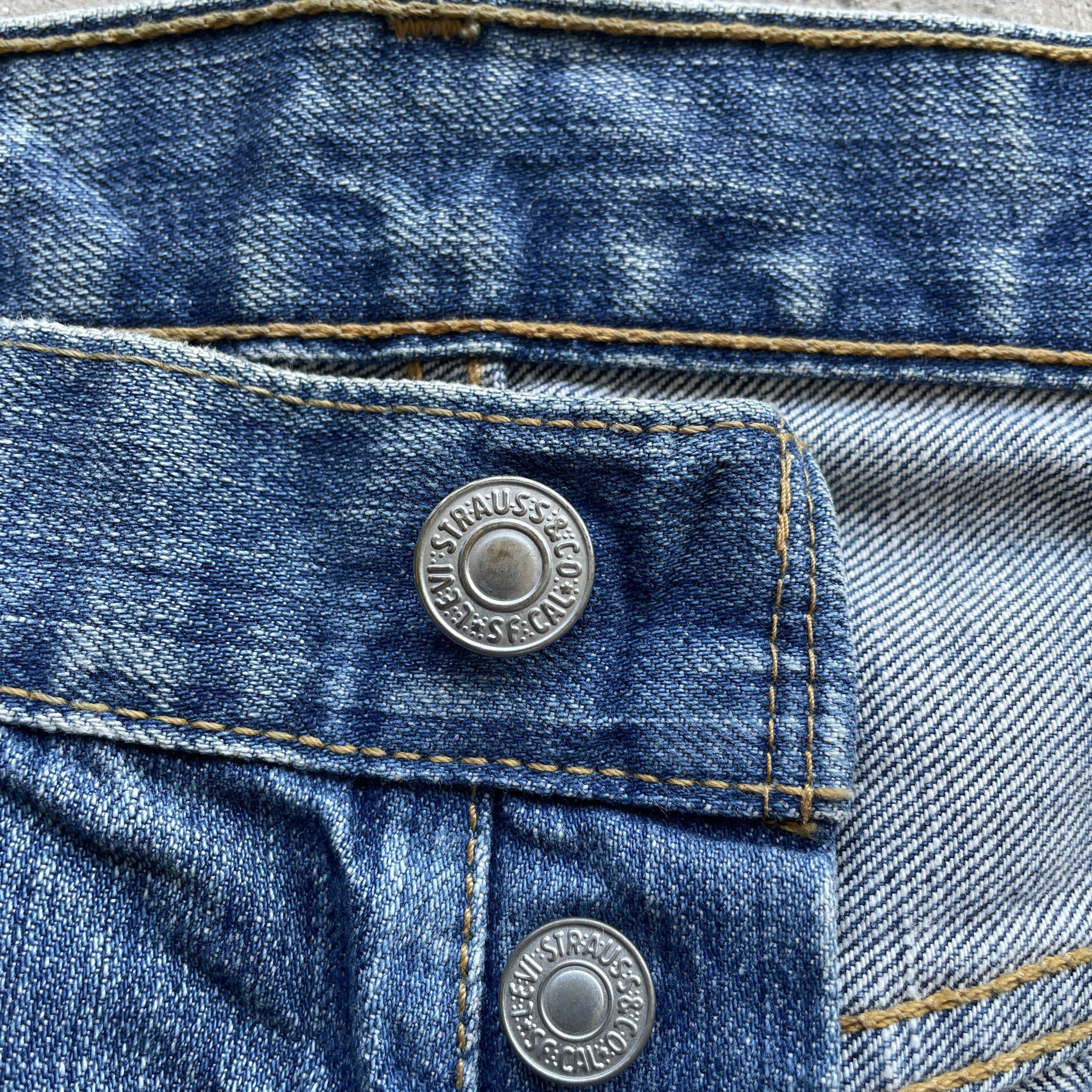 Levi's W34 Vintage Levi’s 501 Faded Jeans Distressed Denim Pants Size US 34 / EU 50 - 6 Thumbnail