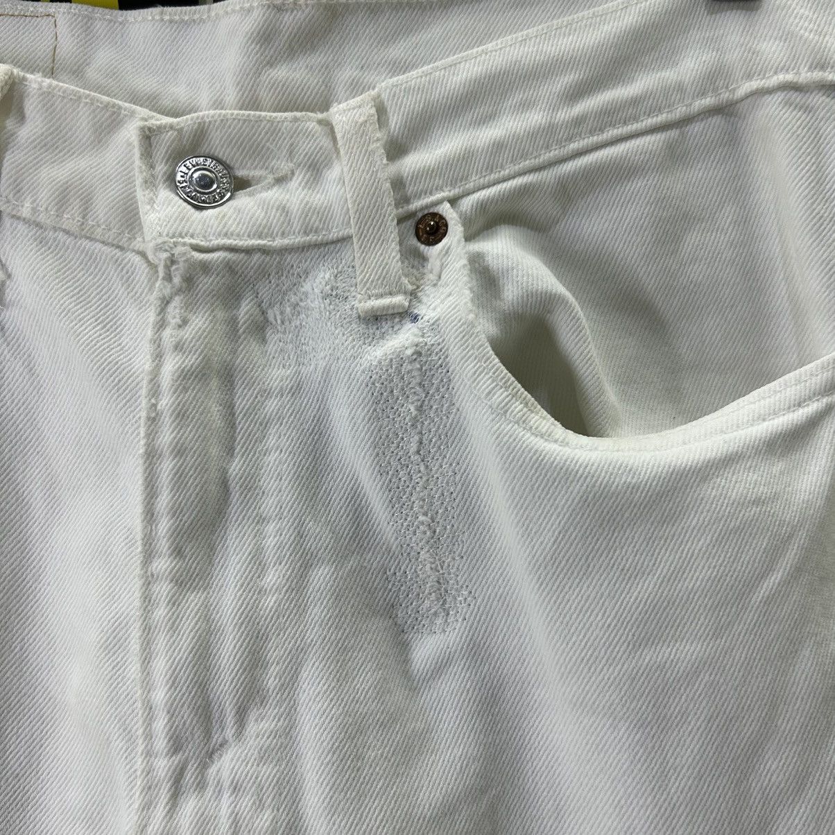 Levi's Vintage Levi’s 525 90s USA White Distressed Denim Size US 30 / EU 46 - 5 Thumbnail