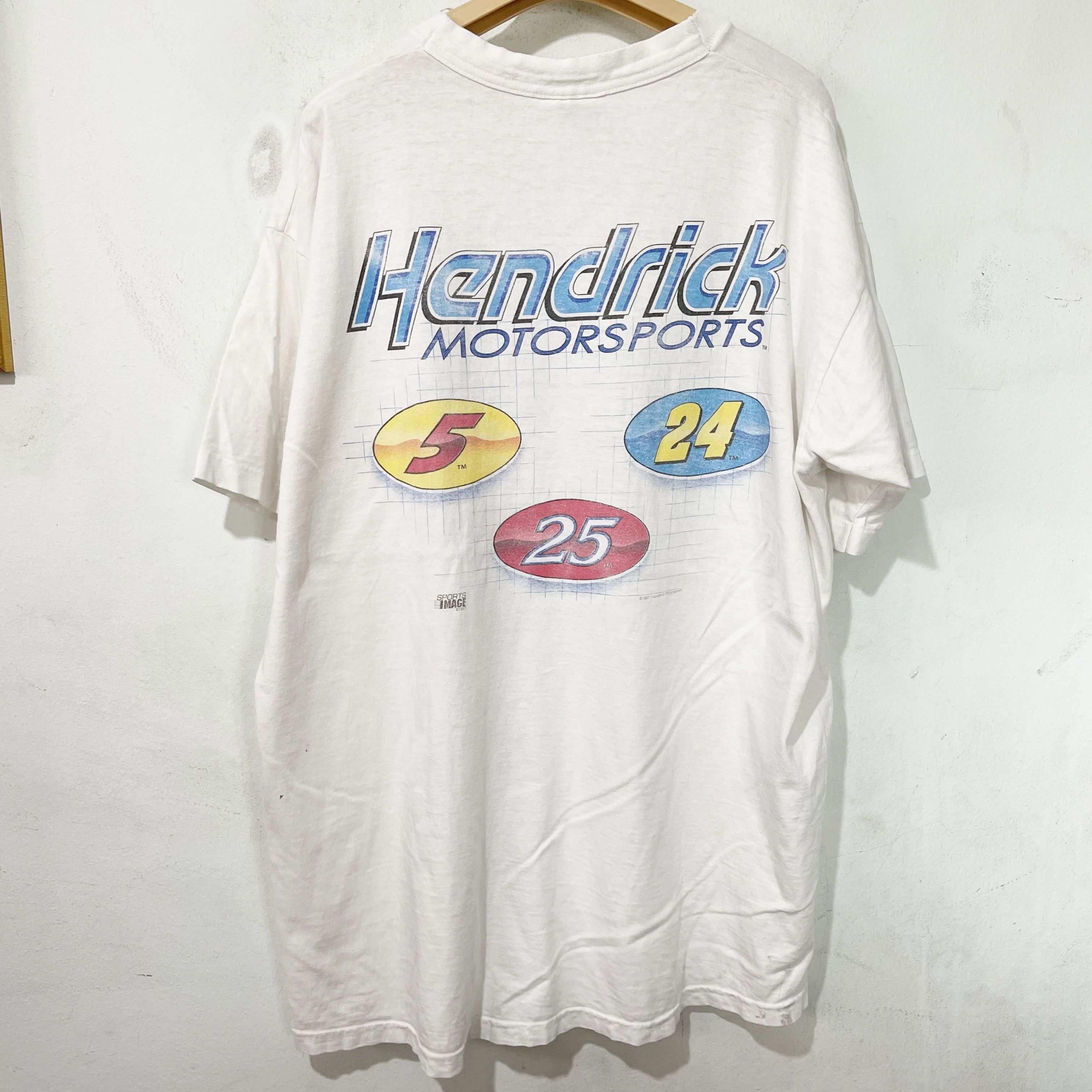 Vintage Vintage 1997 Hendrick Motorsports T-Shirt Size US XL / EU 56 / 4 - 5 Thumbnail