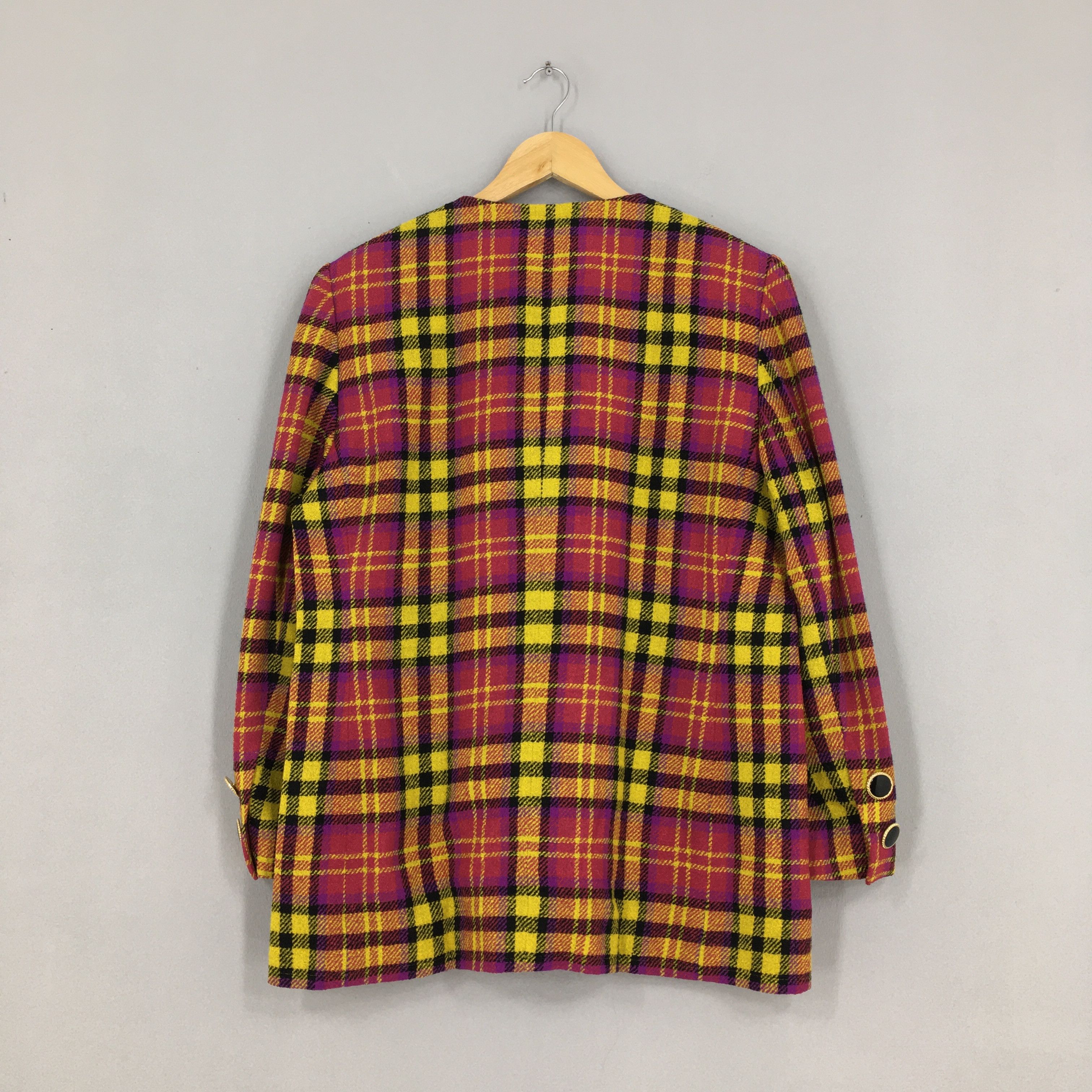 Designer × Givenchy × Vintage Vintage 90's Givenchy Checkered Women Coat Medium Size M / US 6-8 / IT 42-44 - 9 Thumbnail