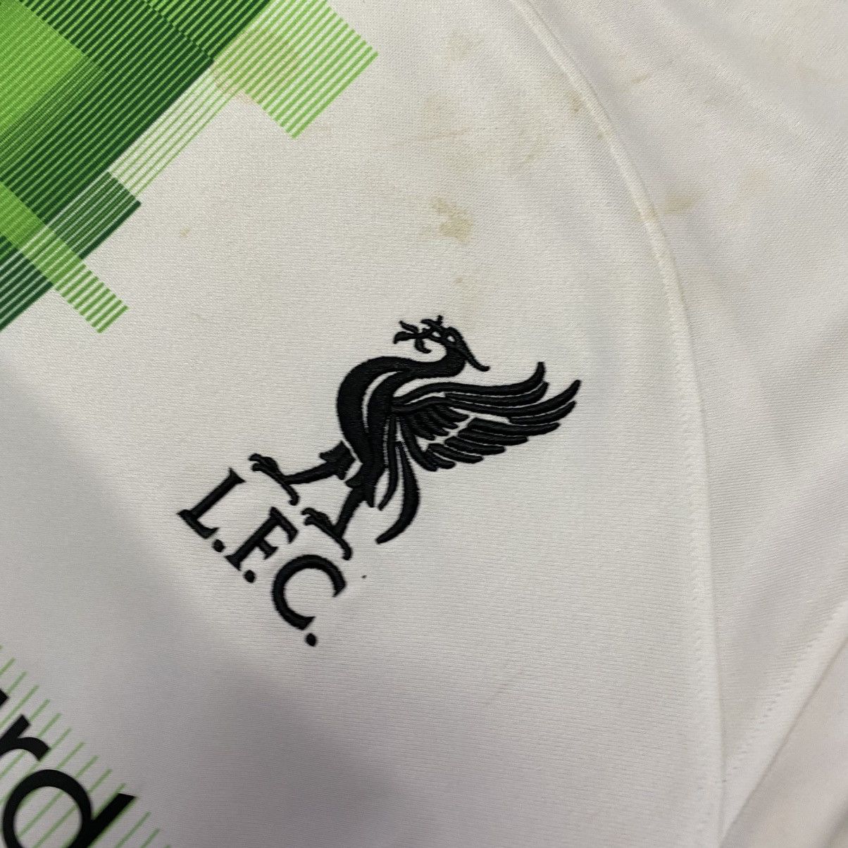 Nike Mens Nike Liverpool Small Logo 2023 soccer jersey Size US M / EU 48-50 / 2 - 4 Thumbnail