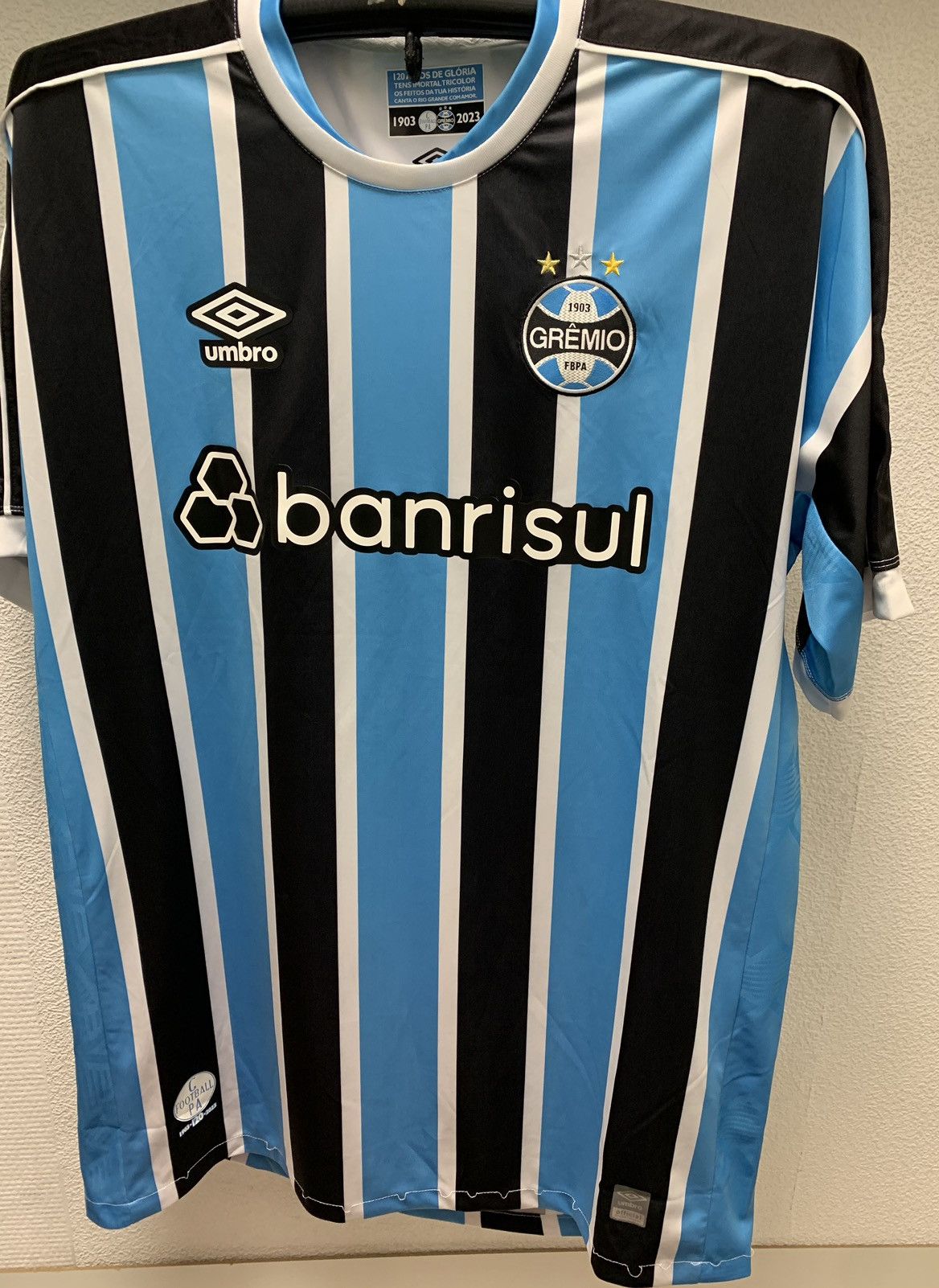 Umbro Gremio Suarez 9 Umbro soccer jersey 4xl xxxxl brasil Brazil Size US XXL / EU 58 / 5 - 5 Thumbnail