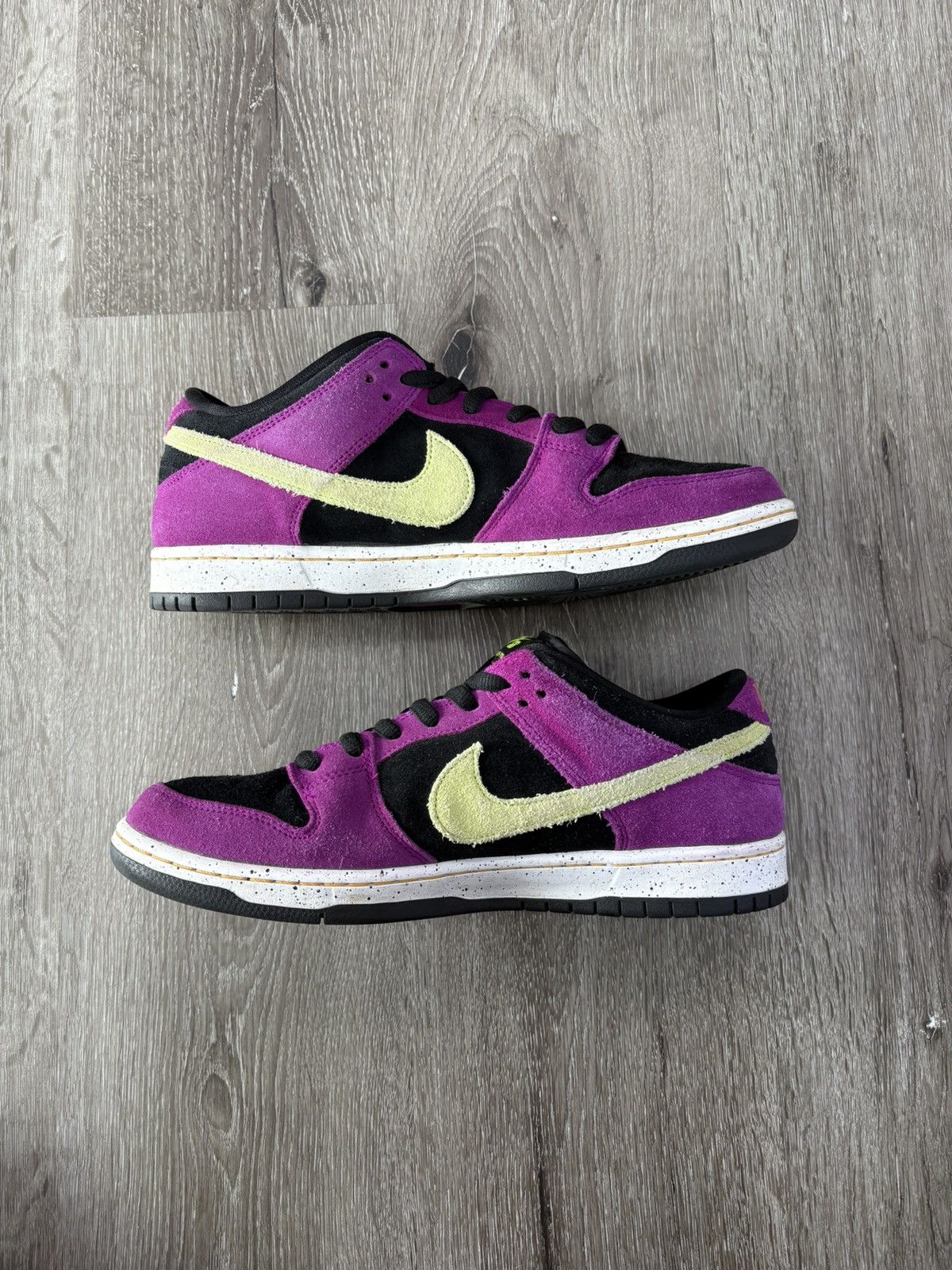 Nike Nike SB Dunk Low Pro ACG Terra “Red Plum” **PRE-OWNED** Size US 10.5 / EU 43-44 - 2 Thumbnail