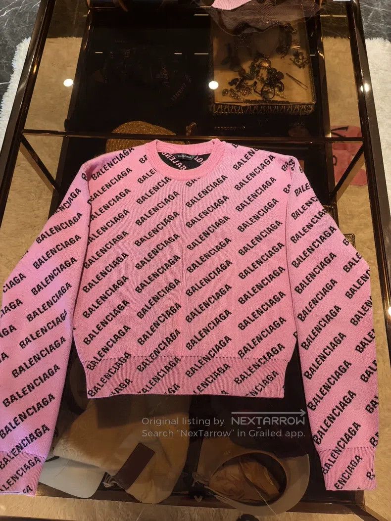Balenciaga Balenciaga Short sweater Size XS / US 0-2 / IT 36-38 - 1 Thumbnail