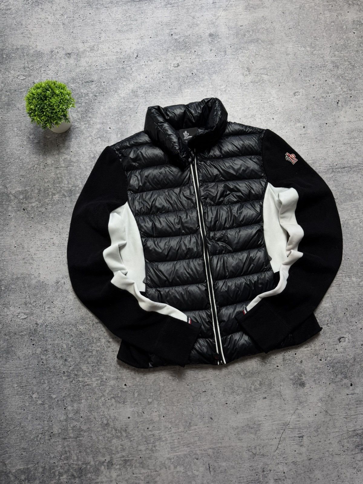 Moncler Grenoble Moncler Grenoble Magie Down Puffer Archive Cardigan Jacket Size M / US 6-8 / IT 42-44 - 1 Thumbnail