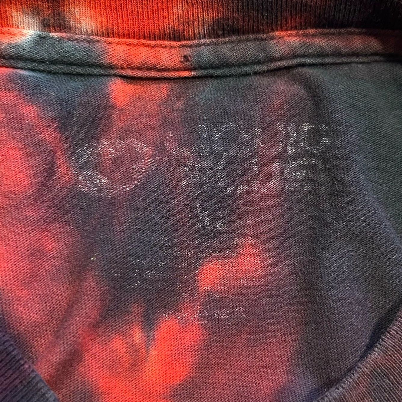 Liquid Blue VINTAGE Liquid Blue T-Shirt Kiss Tie Dye Red Black White Men XL Crew Neck Short Sleeve Shirt Size US XL / EU 56 / 4 - 6 Thumbnail